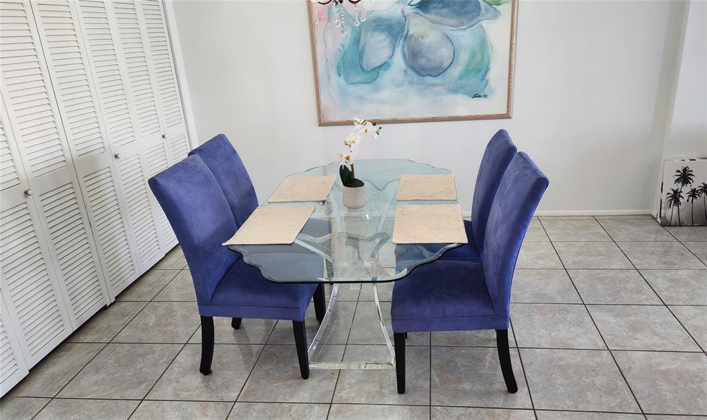 PARLIAMENT HOUSE CONDO - Residential Lease