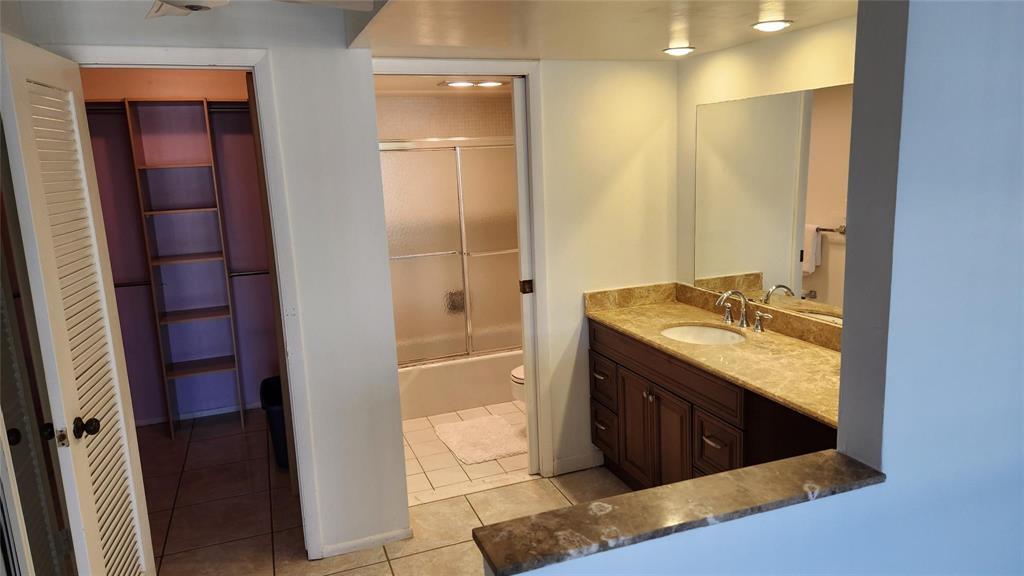 PARLIAMENT HOUSE CONDO - Residential Lease