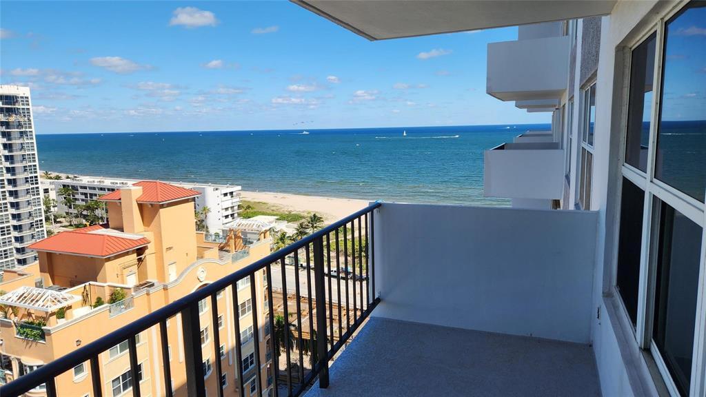 PARLIAMENT HOUSE CONDO - Residential Lease