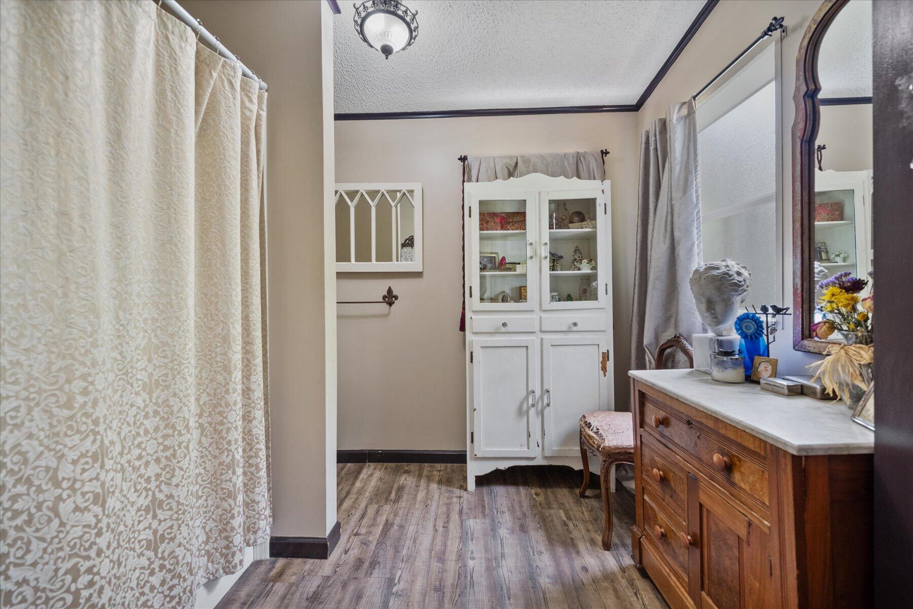 LOXAHATCHEE GROVES - Residential