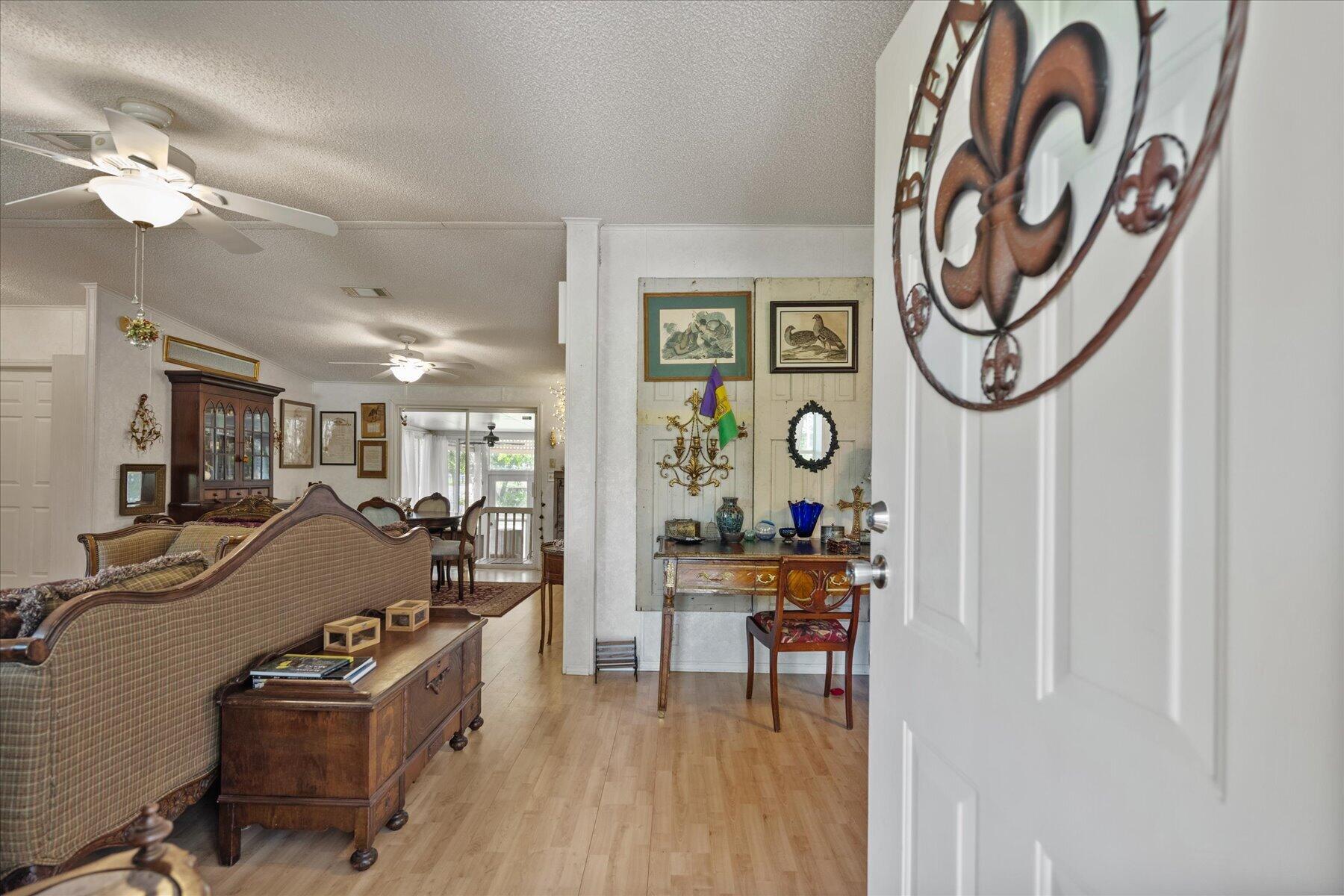 LOXAHATCHEE GROVES - Residential