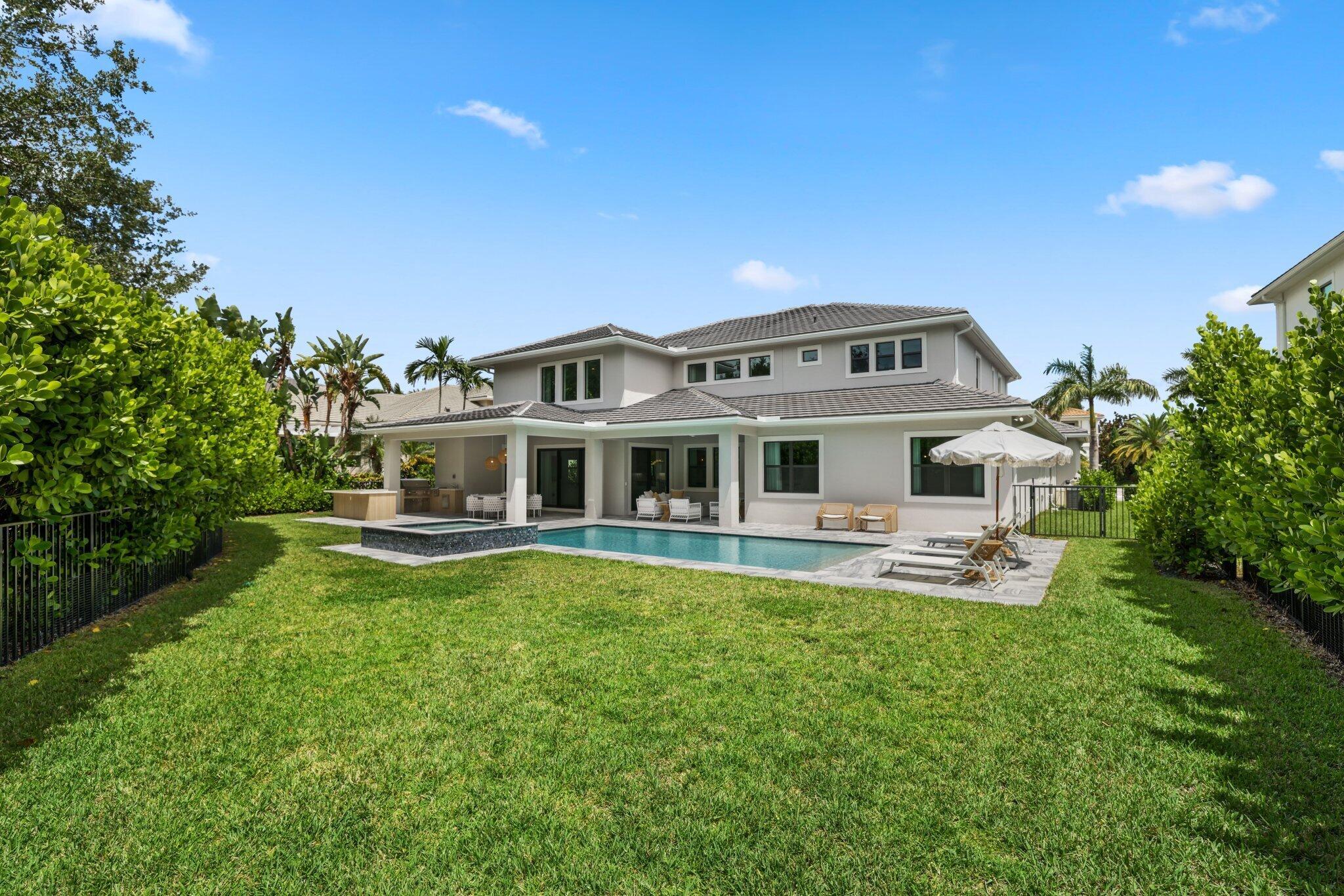 ROYAL PALM POLO - Residential