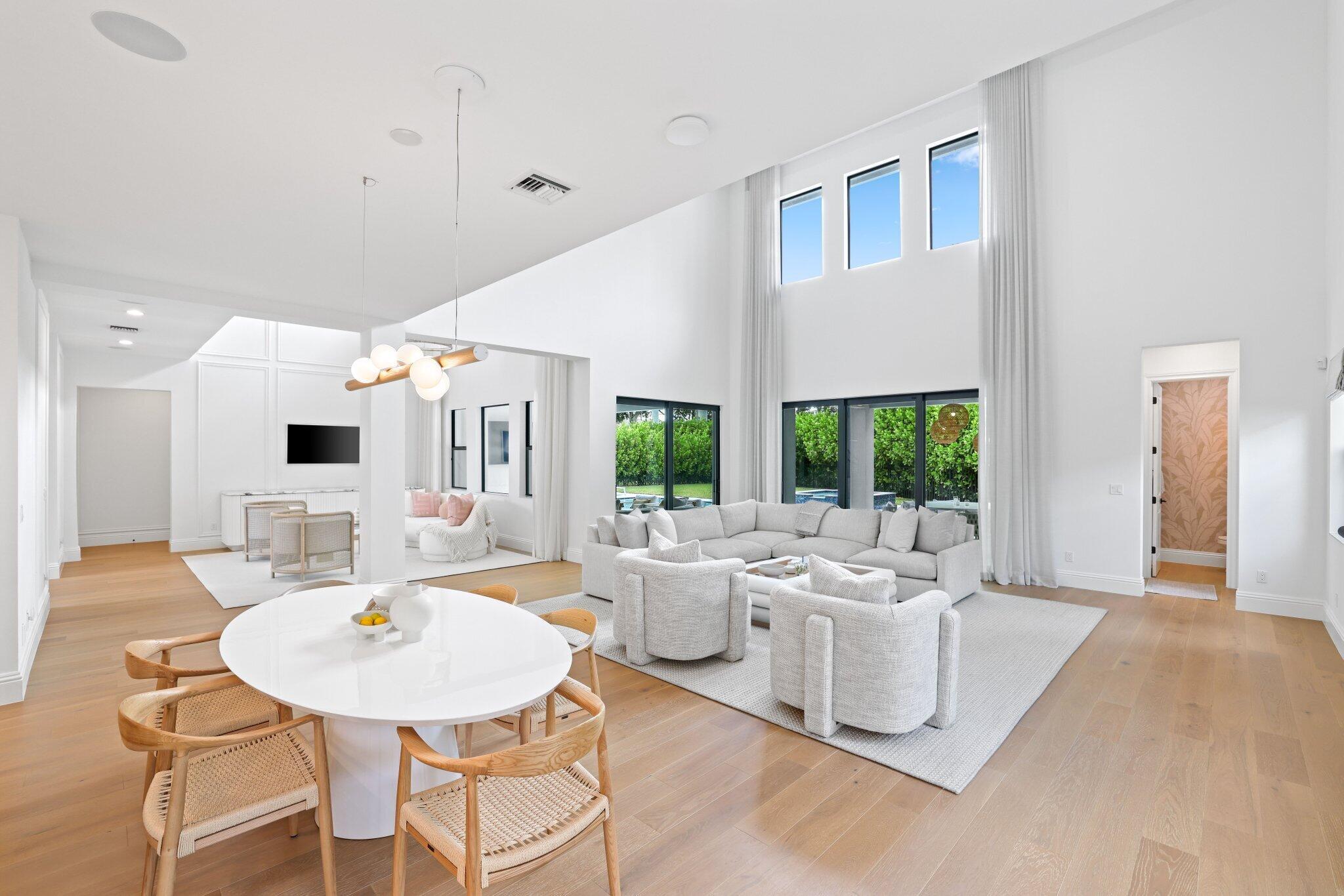 ROYAL PALM POLO - Residential