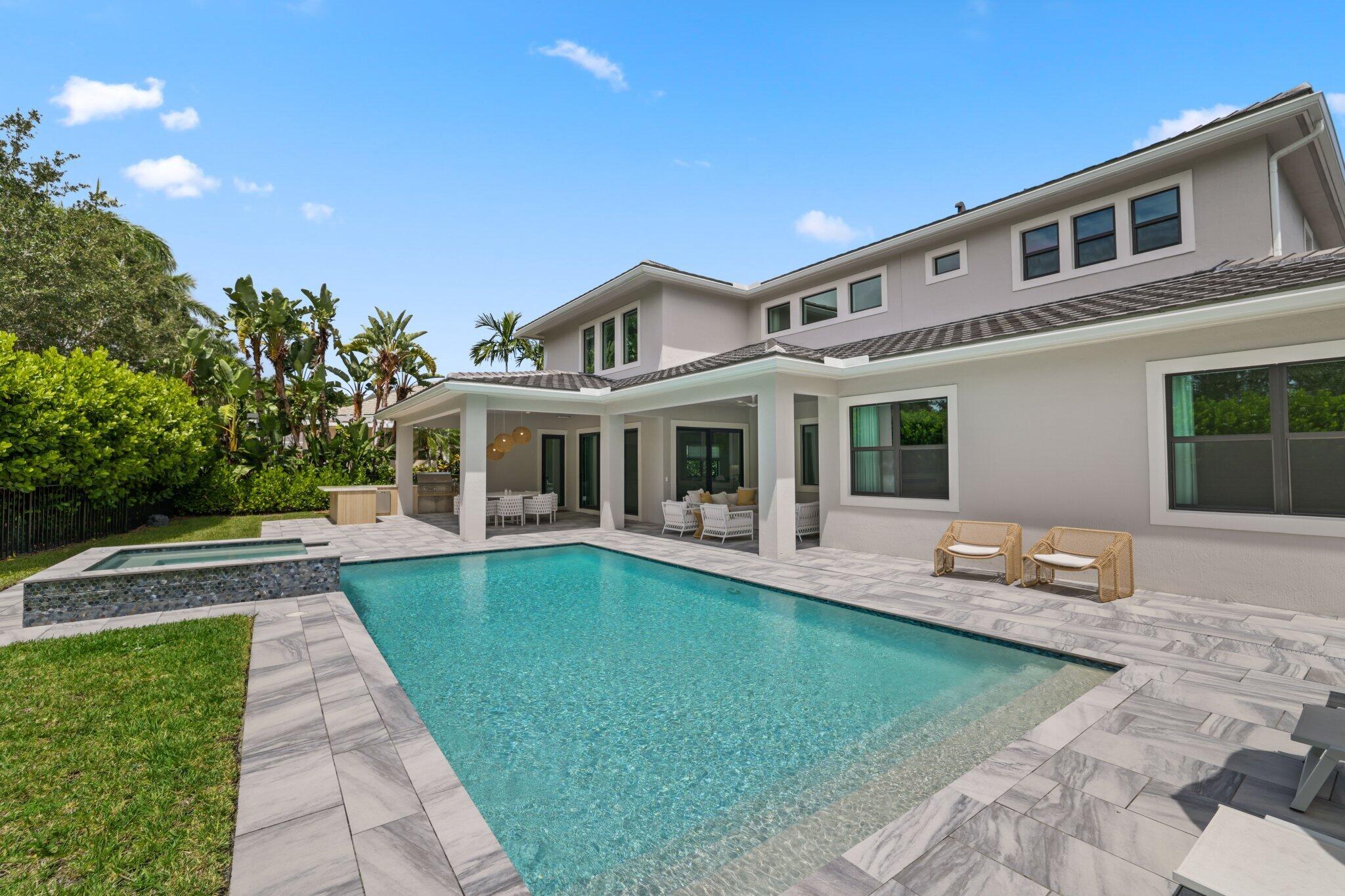 ROYAL PALM POLO - Residential