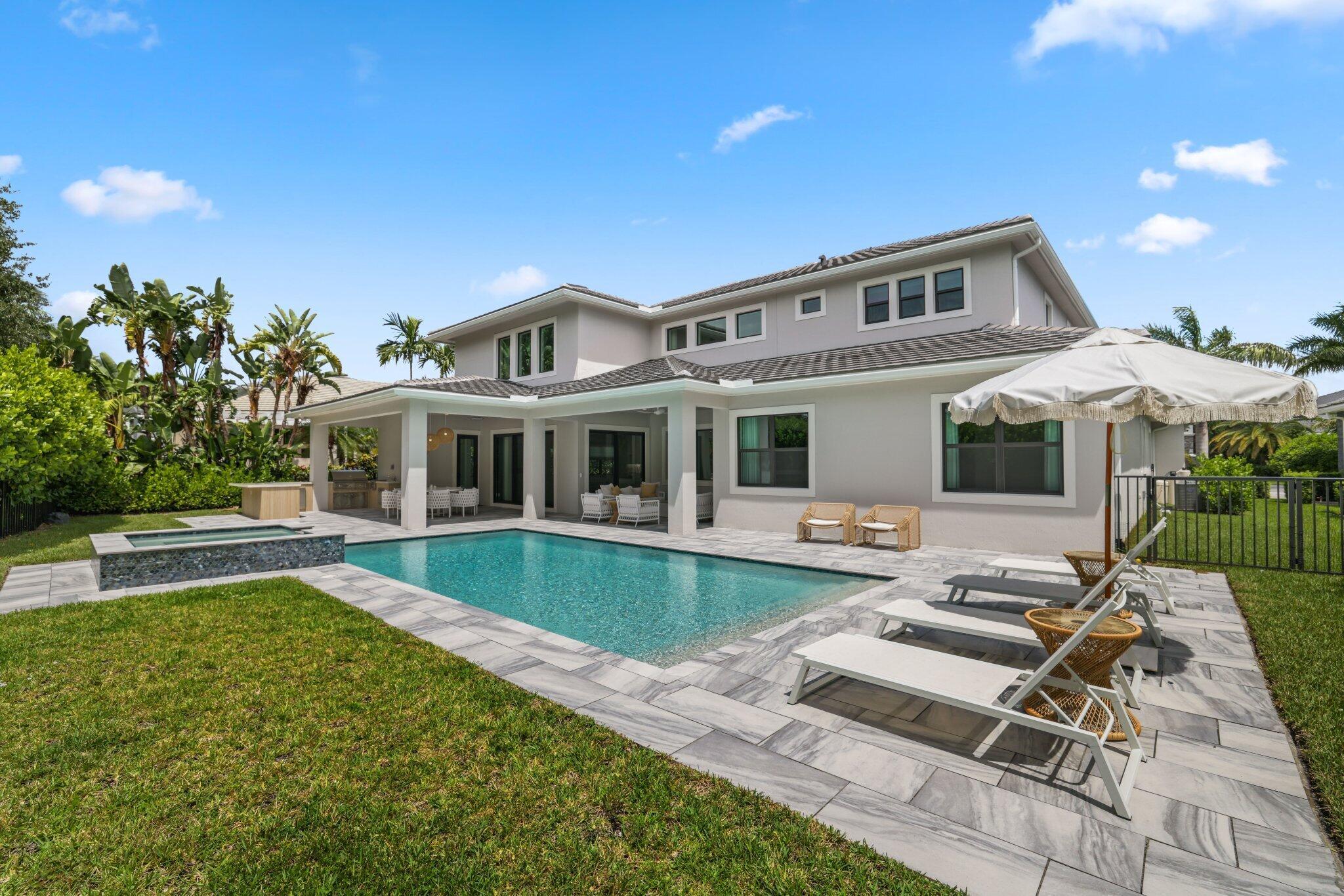 ROYAL PALM POLO - Residential