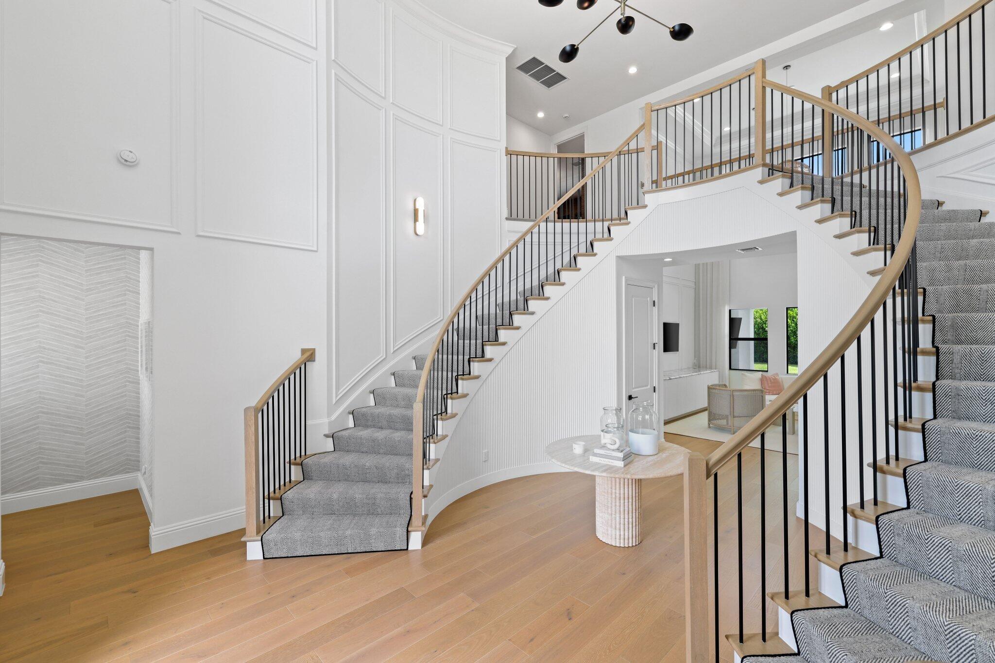 ROYAL PALM POLO - Residential