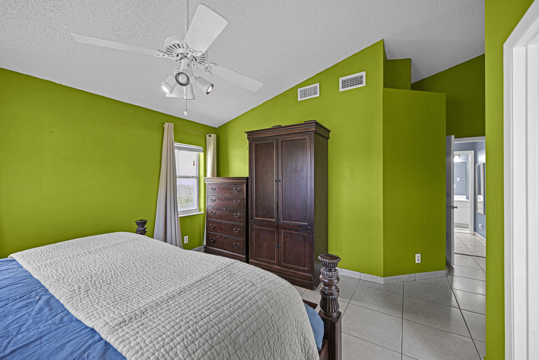 HOLIDAY SPRINGS EAST - Residential