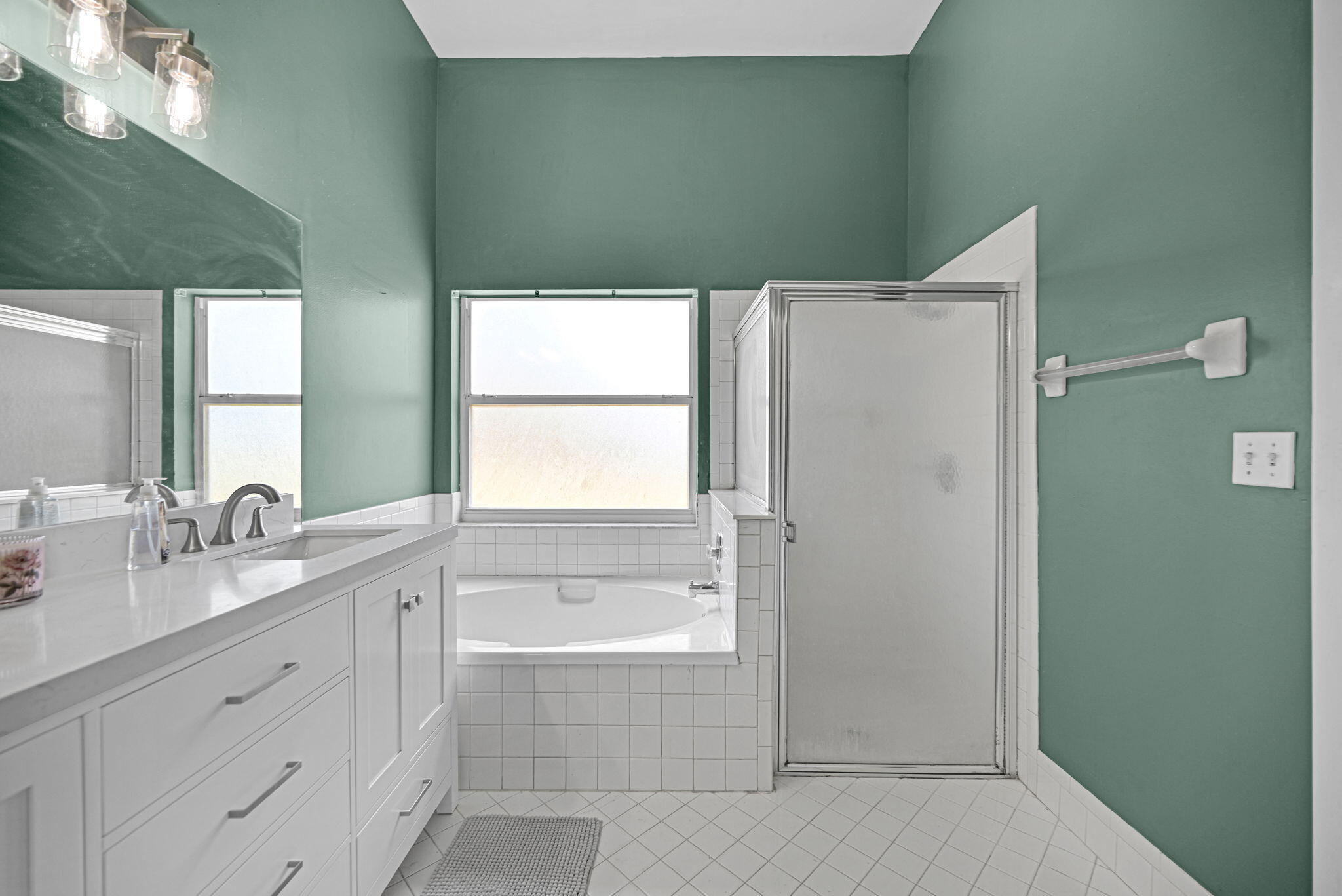 HOLIDAY SPRINGS EAST - Residential