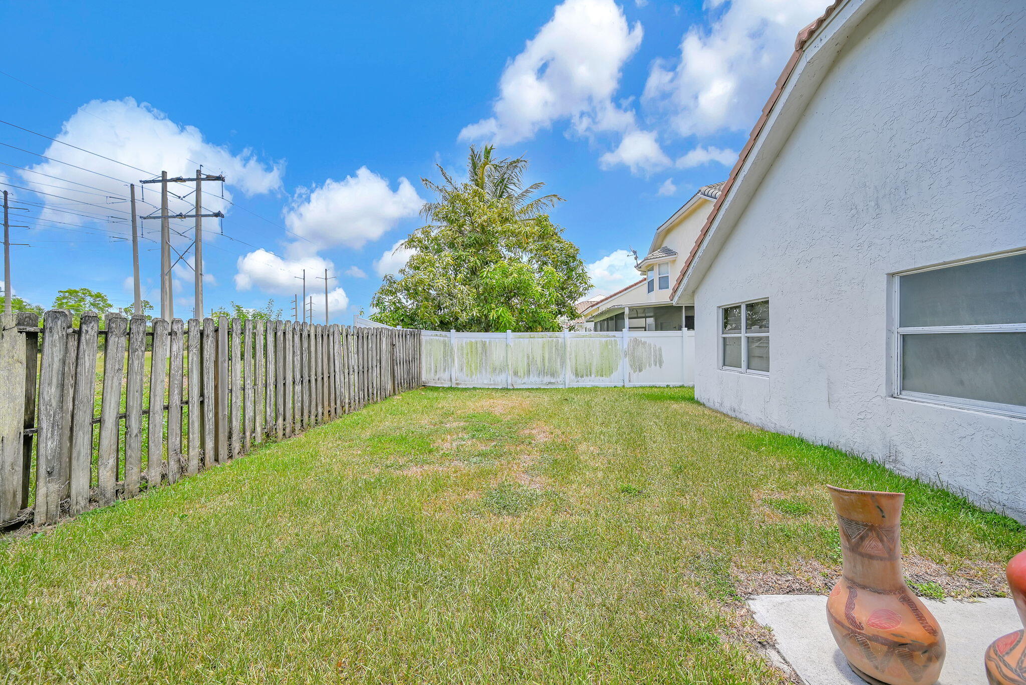 HOLIDAY SPRINGS EAST - Residential