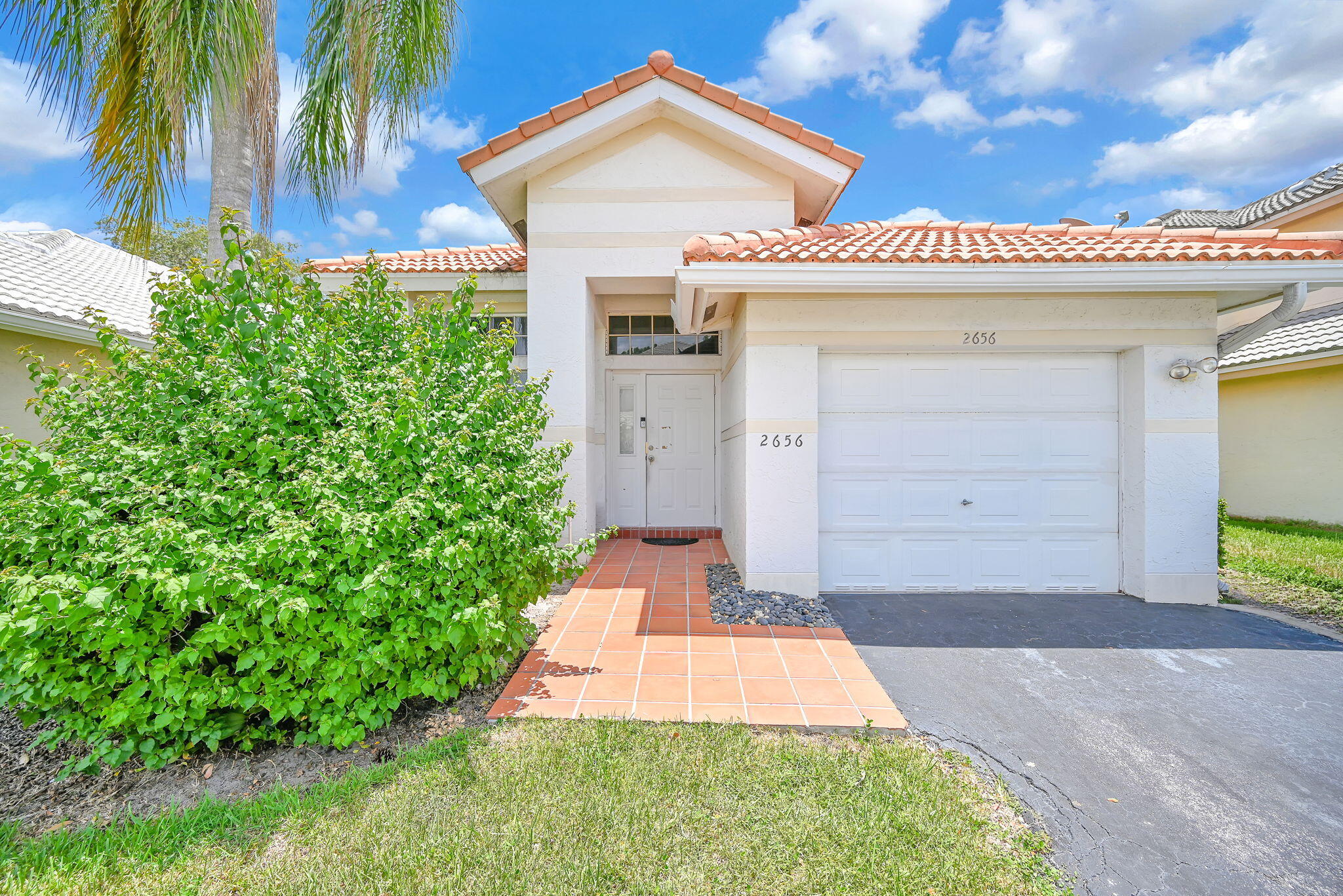 HOLIDAY SPRINGS EAST - Residential