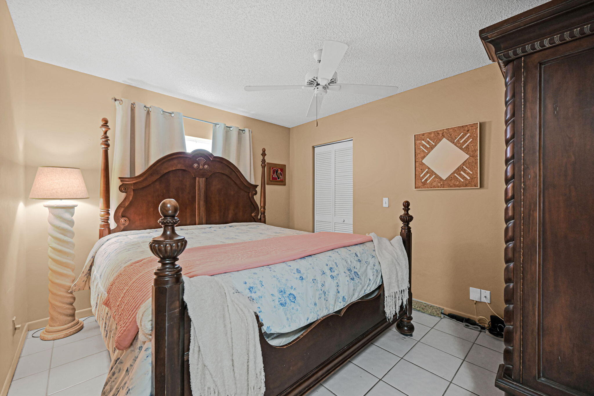 HOLIDAY SPRINGS EAST - Residential
