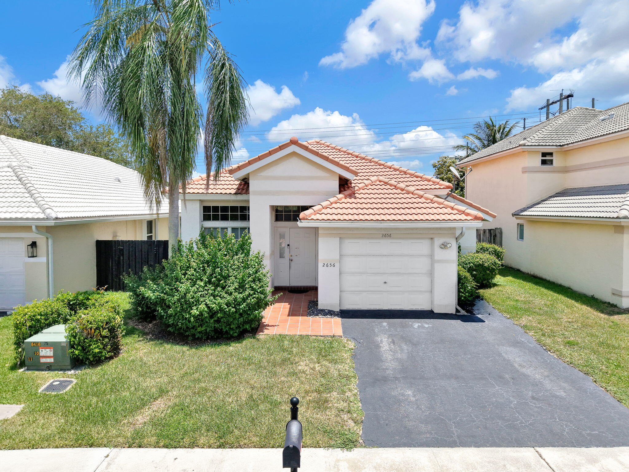 HOLIDAY SPRINGS EAST - Residential