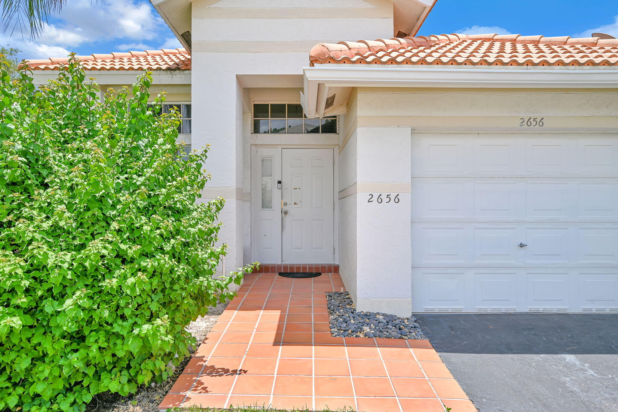 HOLIDAY SPRINGS EAST - Residential