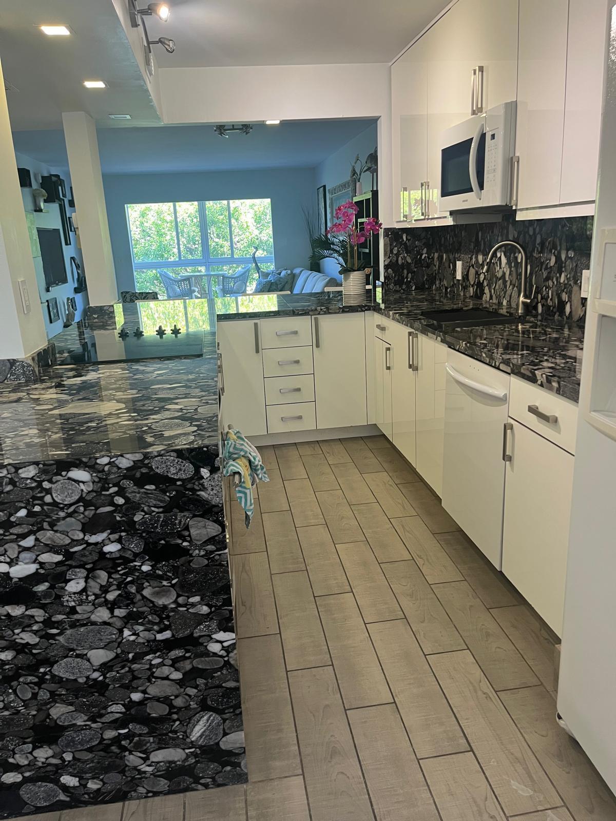 CAMBRIDGE AT CENTURY VILLAGE - Residential Lease