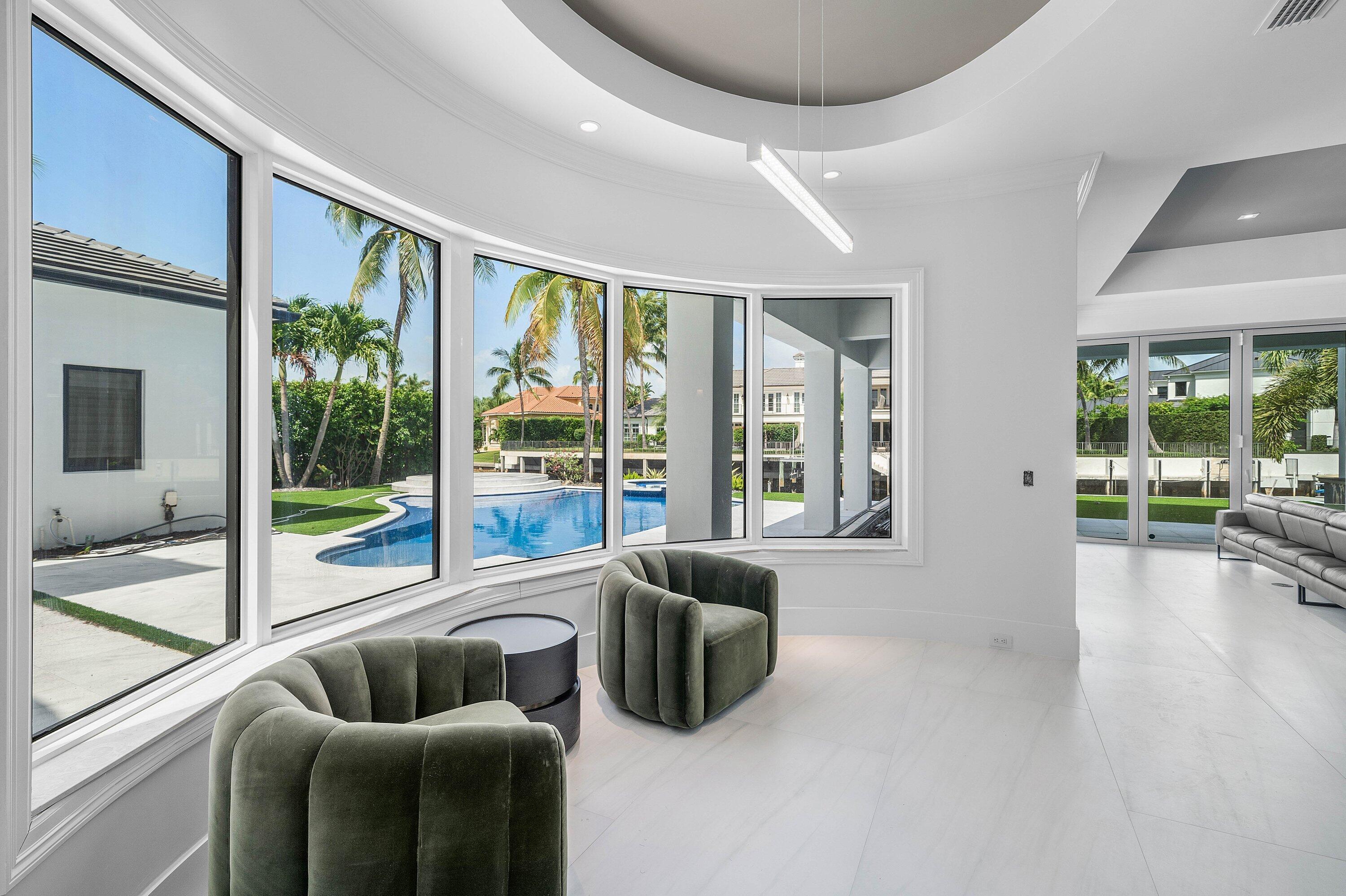 ROYAL PALM YACHT & COUNTRY CLUB - Residential