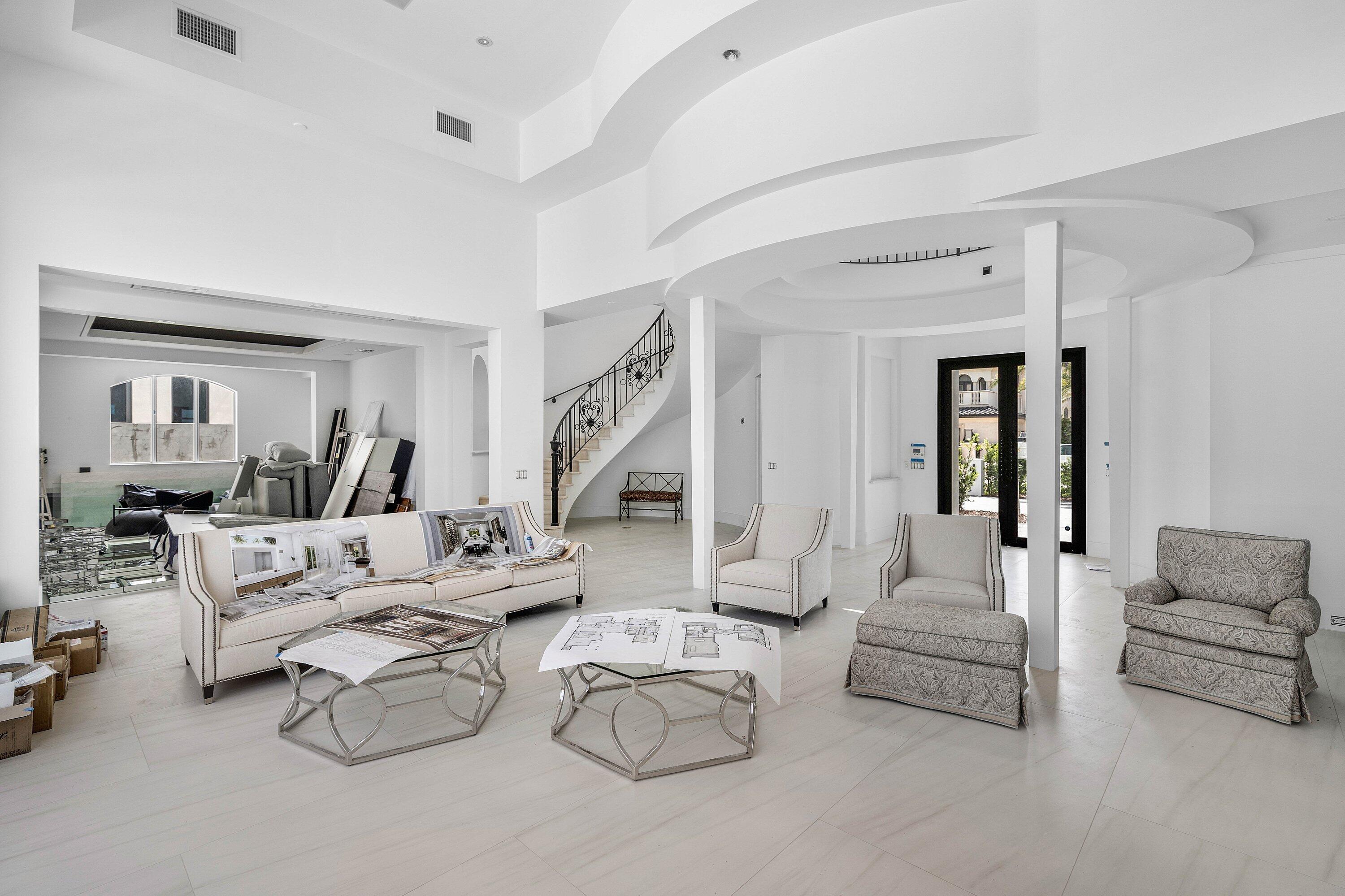 ROYAL PALM YACHT & COUNTRY CLUB - Residential