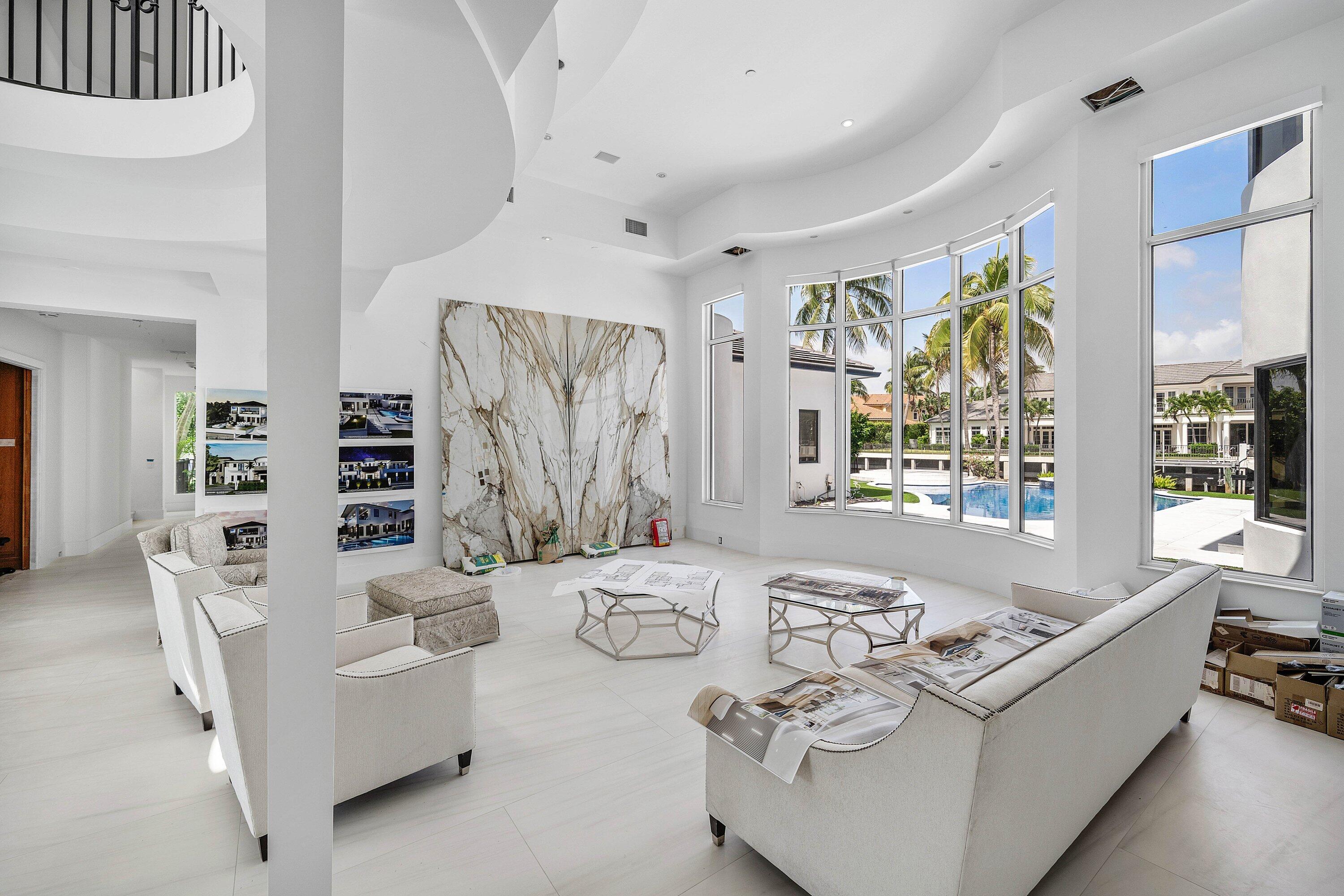 ROYAL PALM YACHT & COUNTRY CLUB - Residential