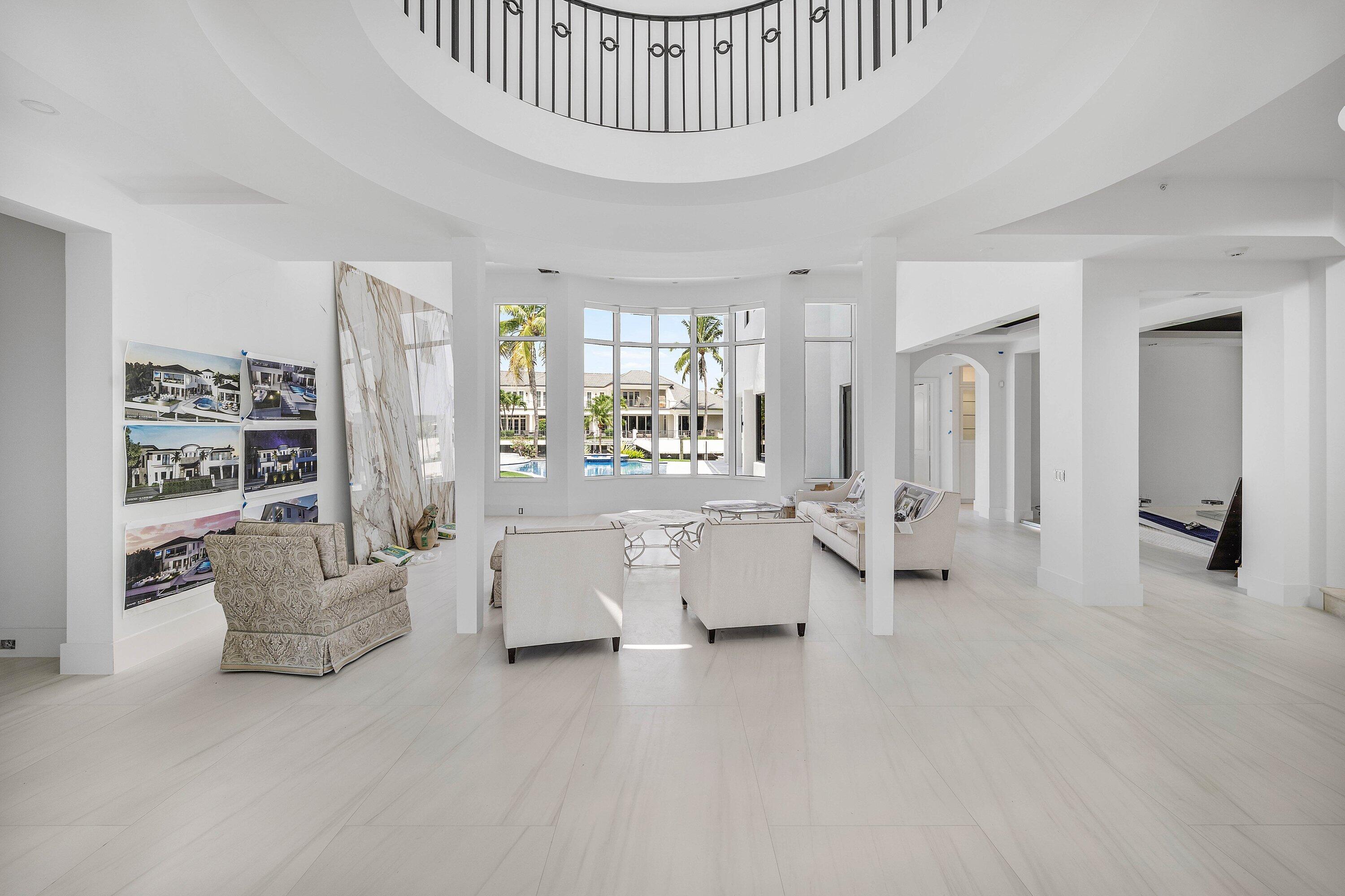 ROYAL PALM YACHT & COUNTRY CLUB - Residential
