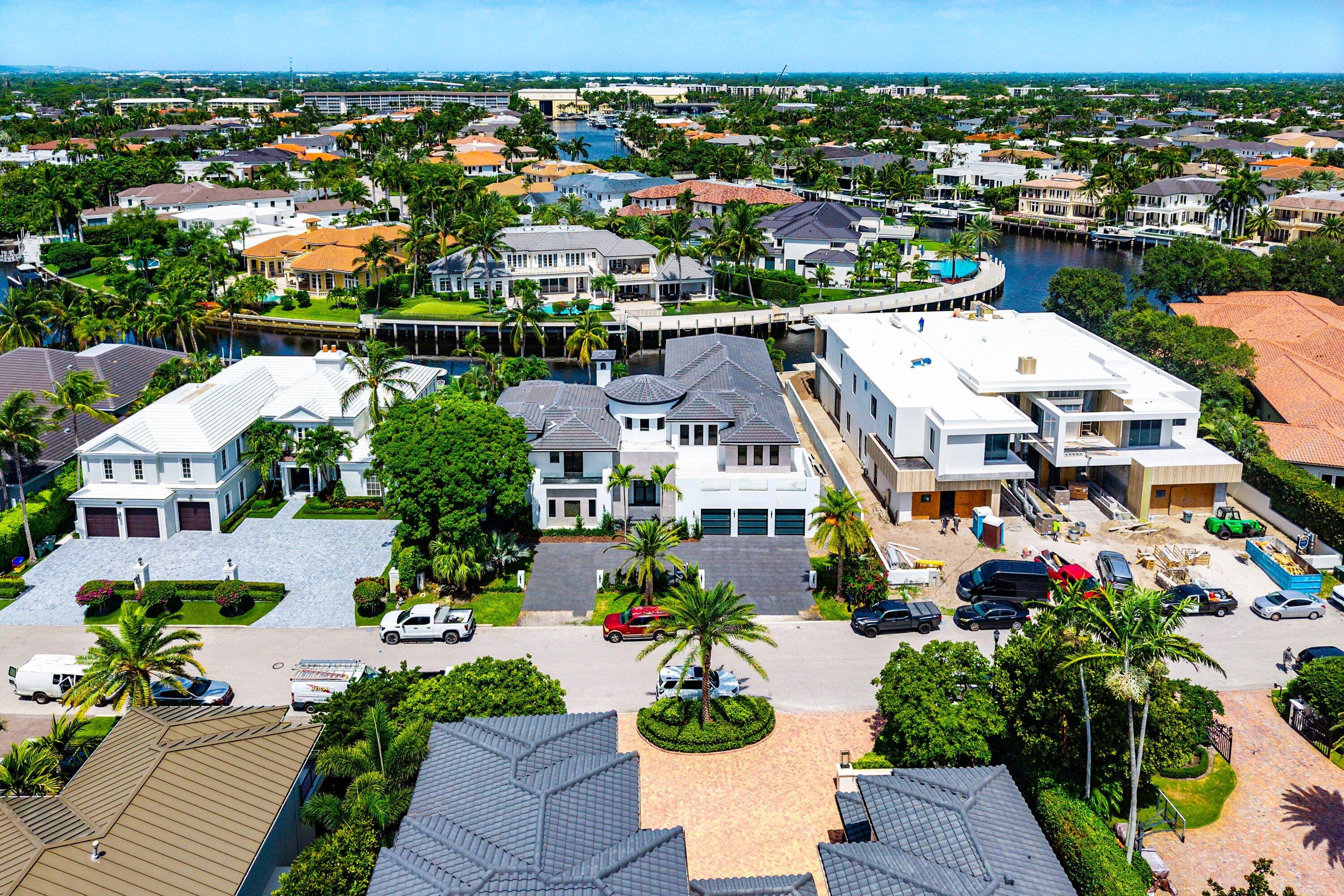 ROYAL PALM YACHT & COUNTRY CLUB - Residential