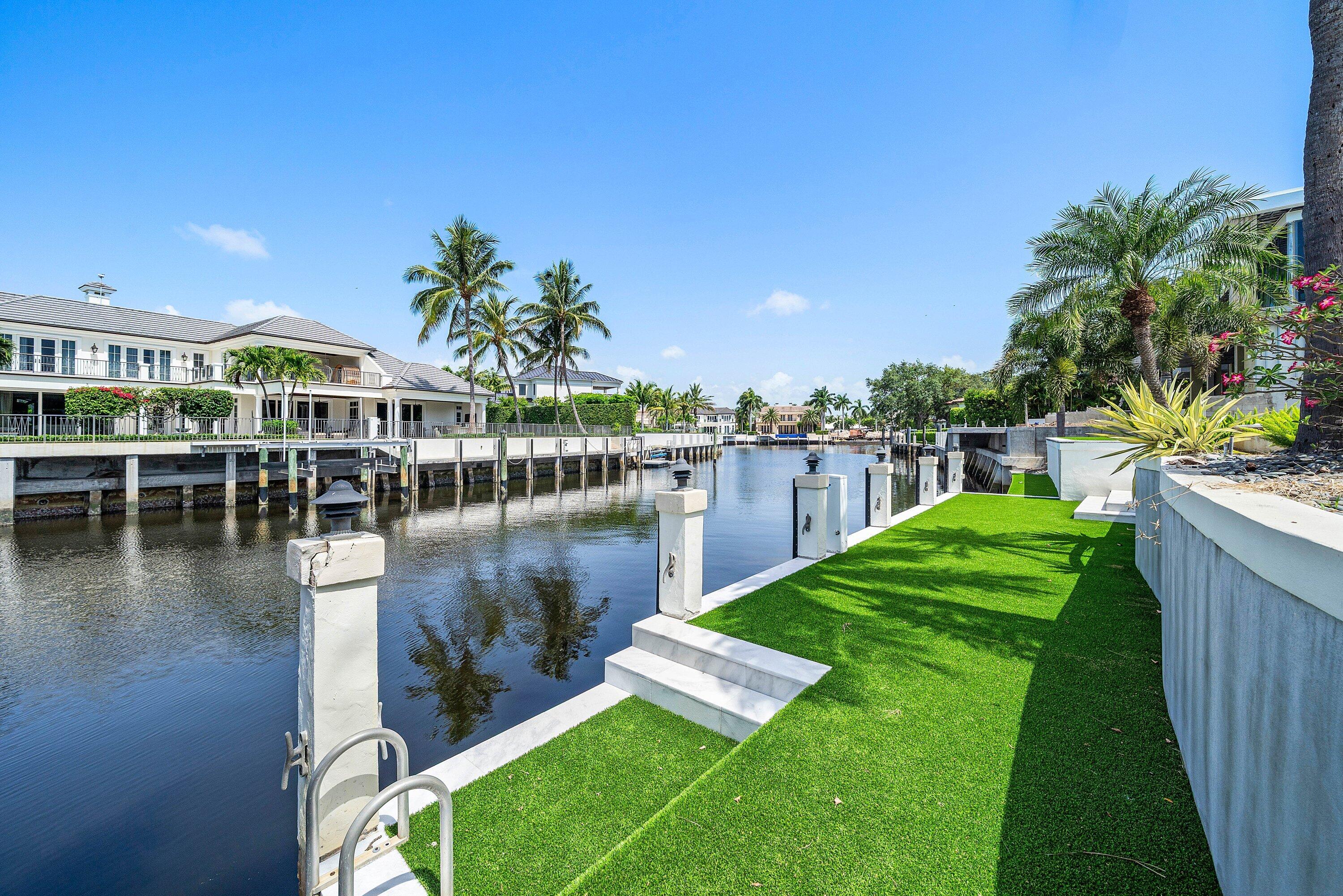 ROYAL PALM YACHT & COUNTRY CLUB - Residential