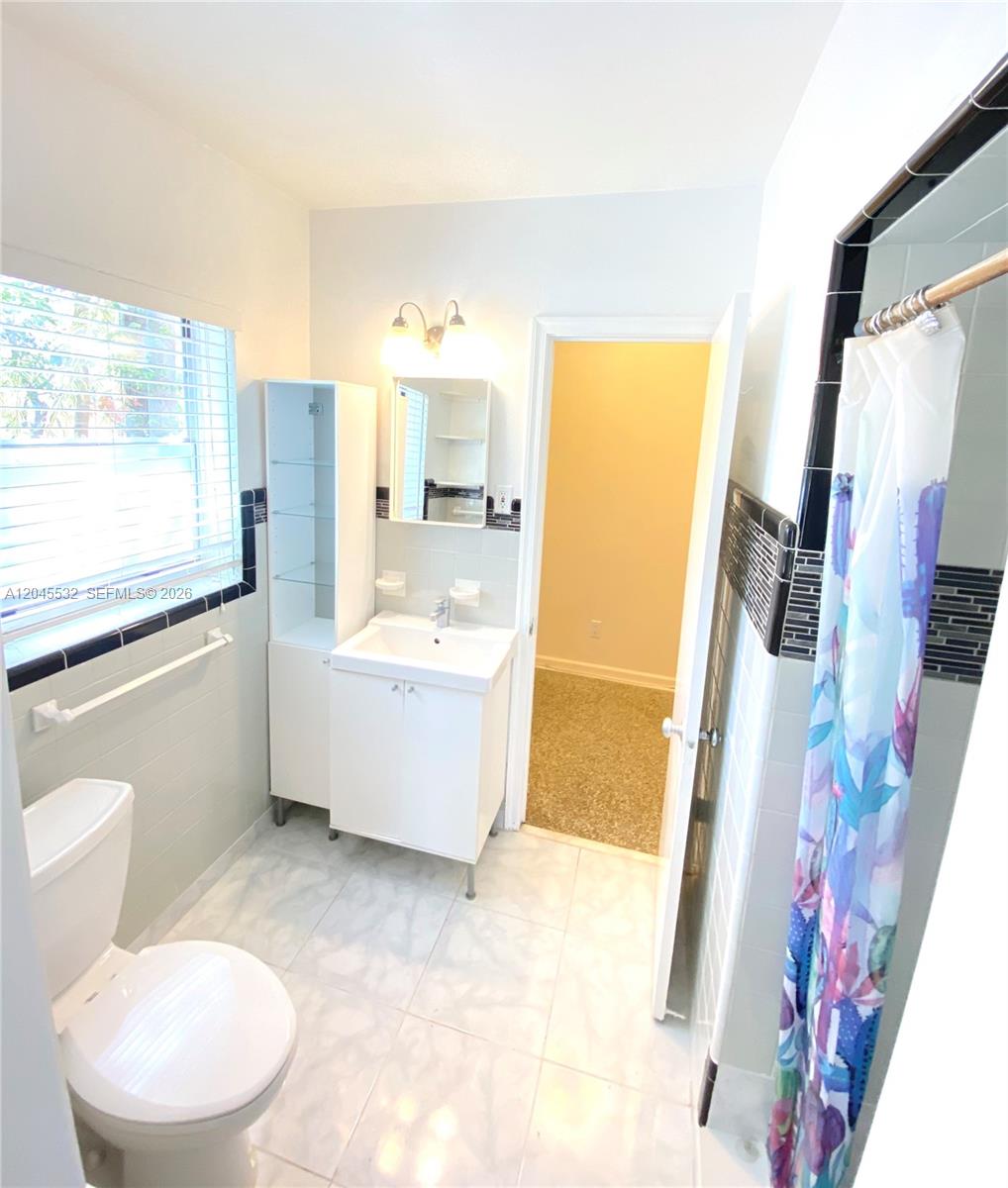 CALDERS RESUB - Residential Lease