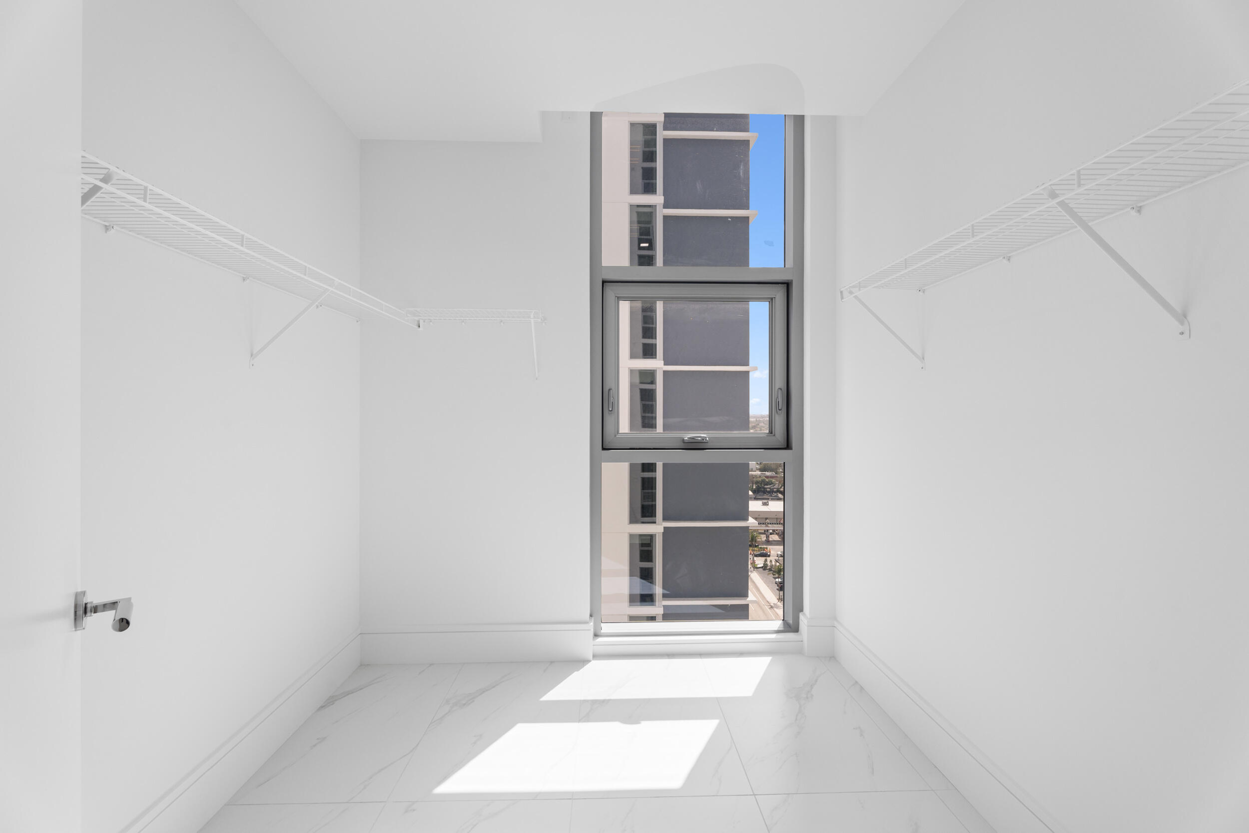 NAUTILUS 220 CONDO - Residential