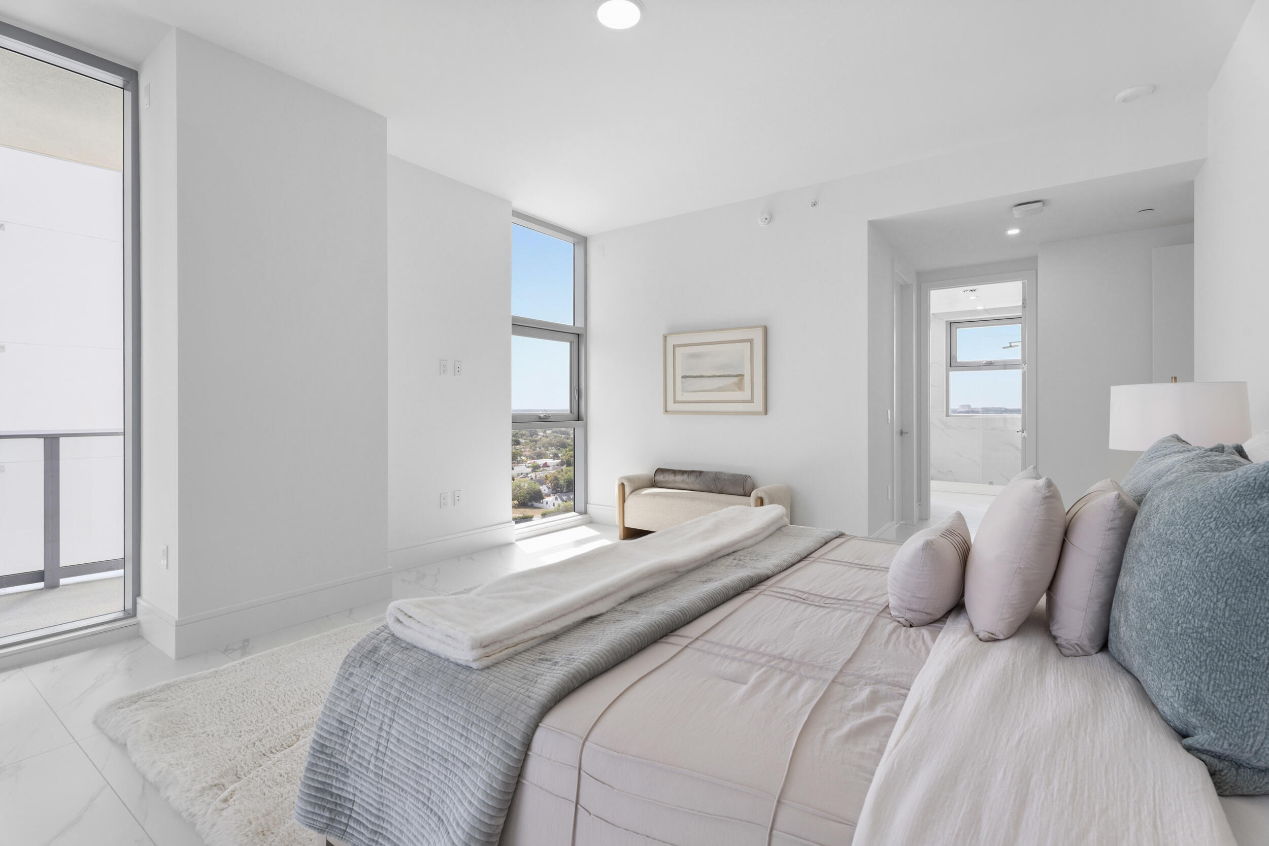 NAUTILUS 220 CONDO - Residential