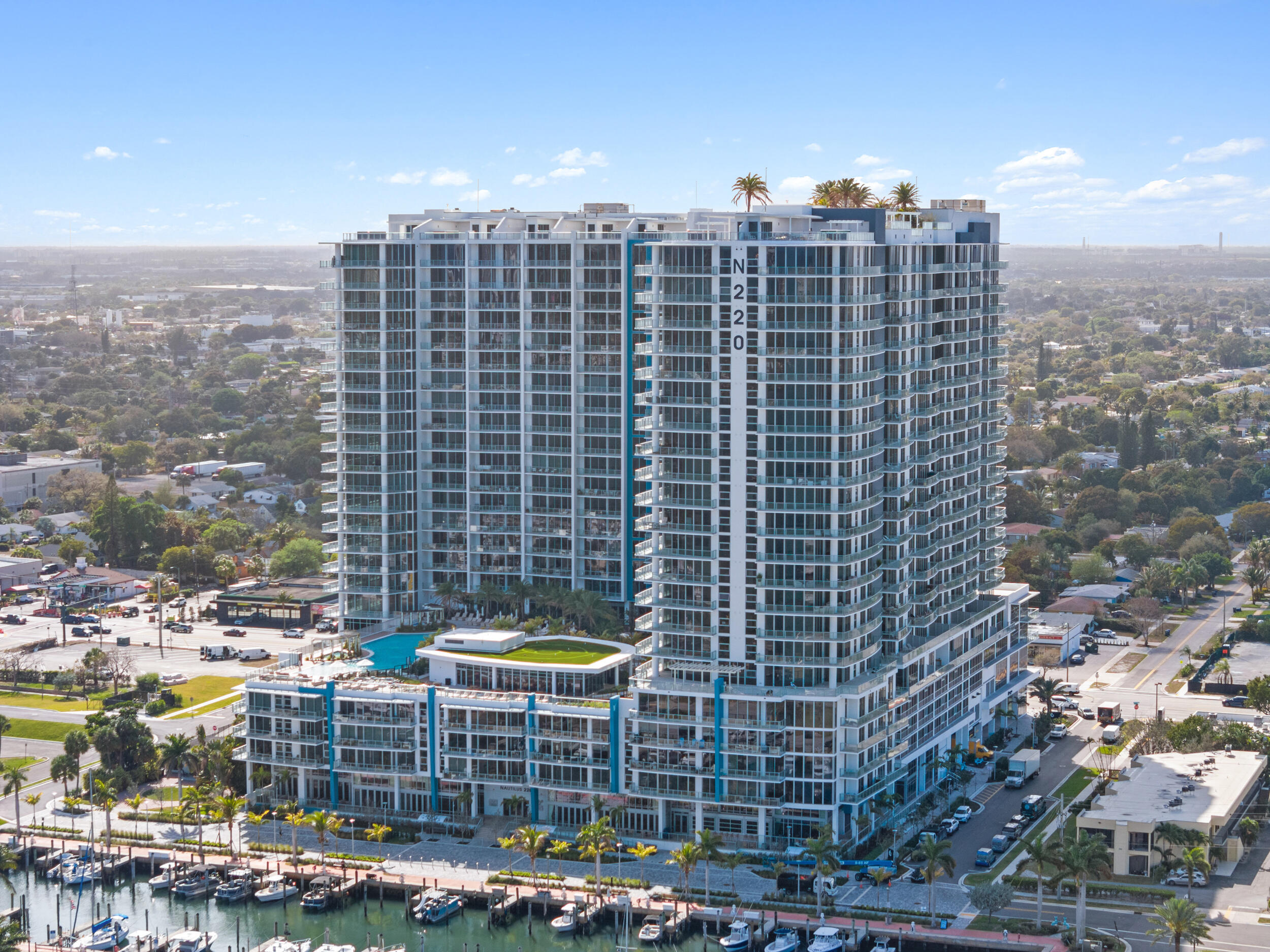 NAUTILUS 220 CONDO - Residential