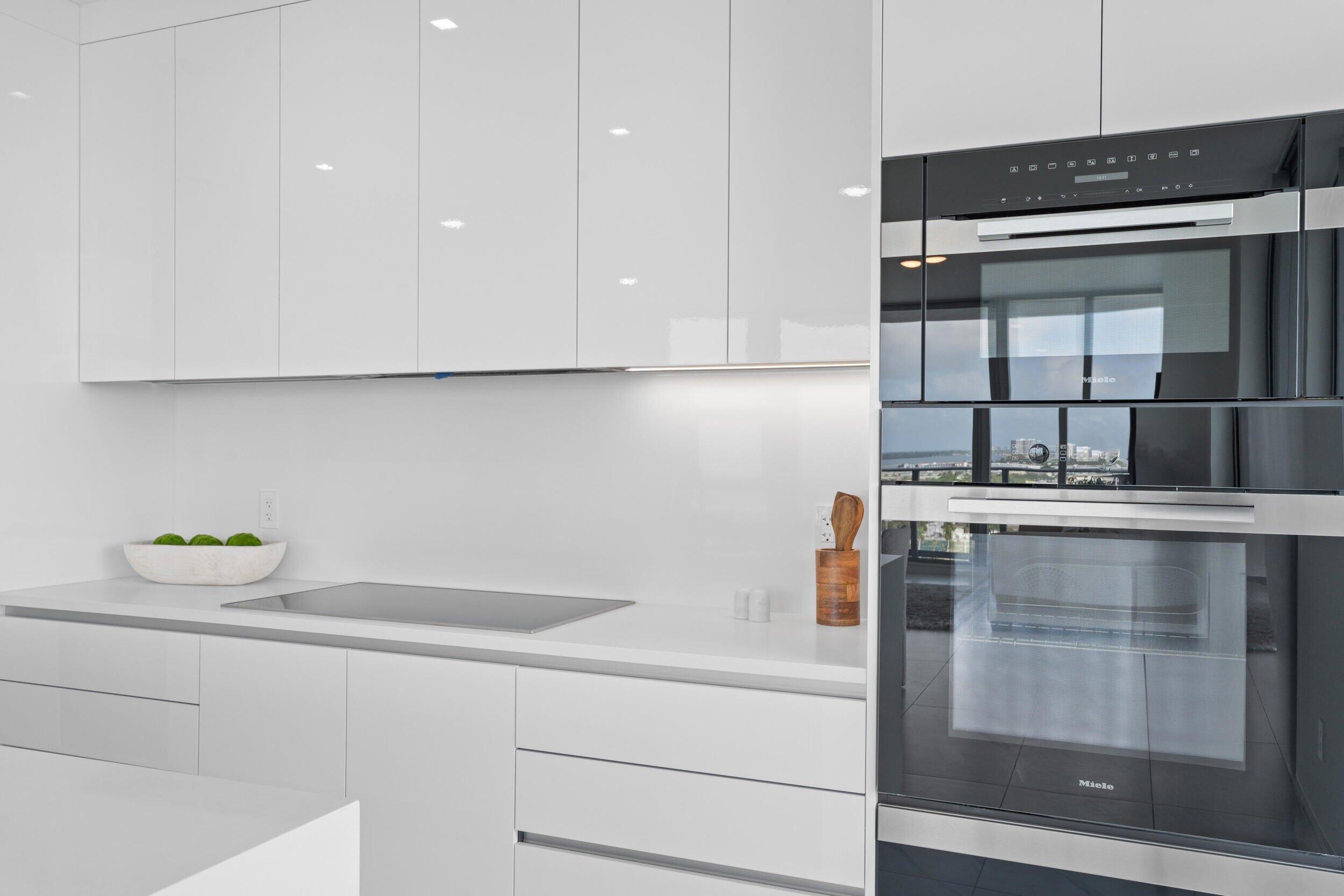 NAUTILUS 220 CONDO - Residential