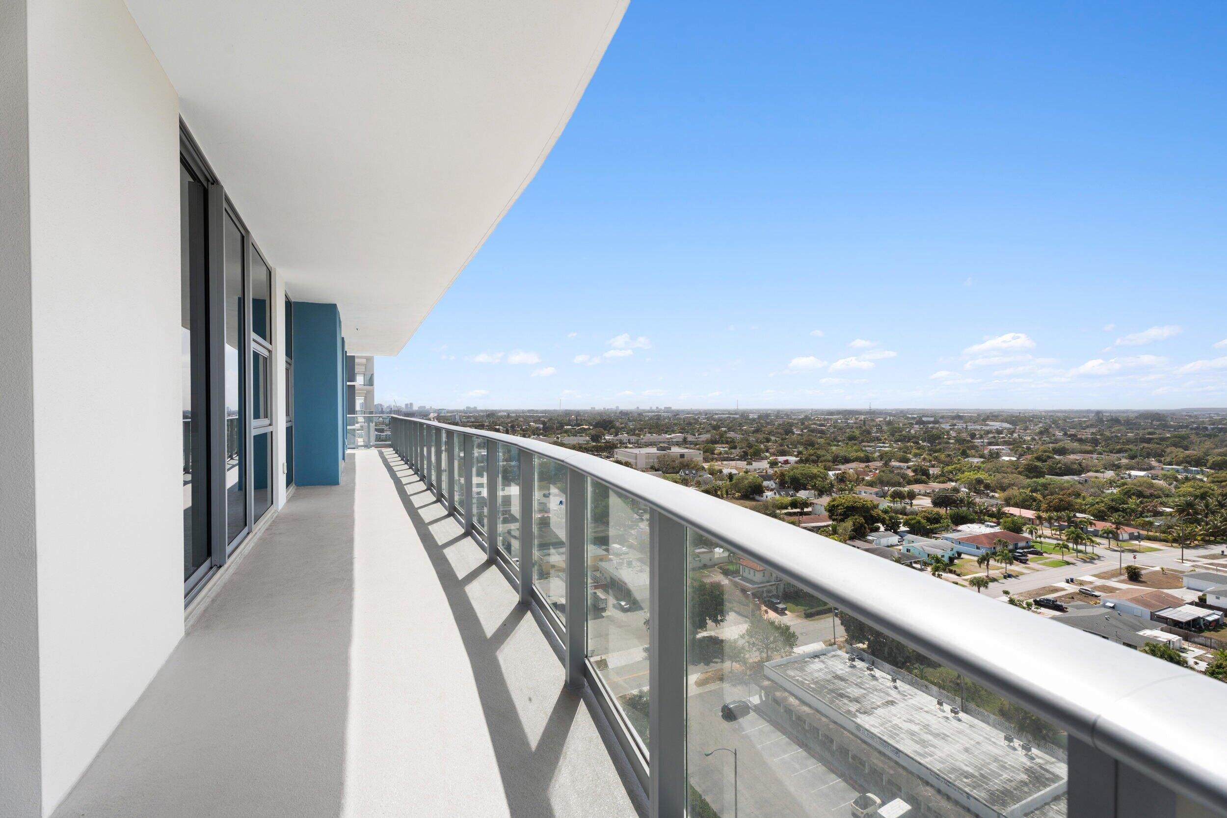 NAUTILUS 220 CONDO - Residential