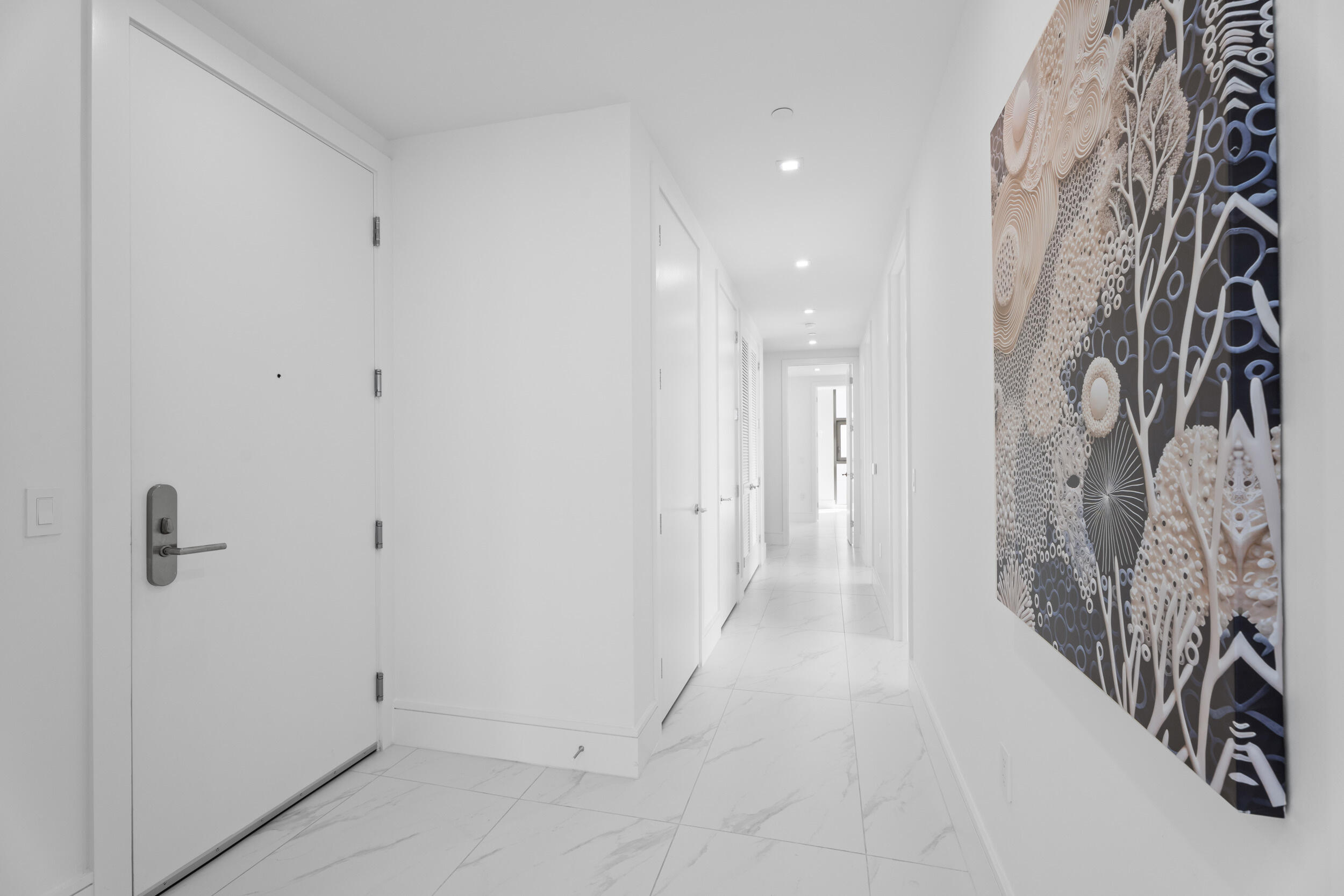 NAUTILUS 220 CONDO - Residential