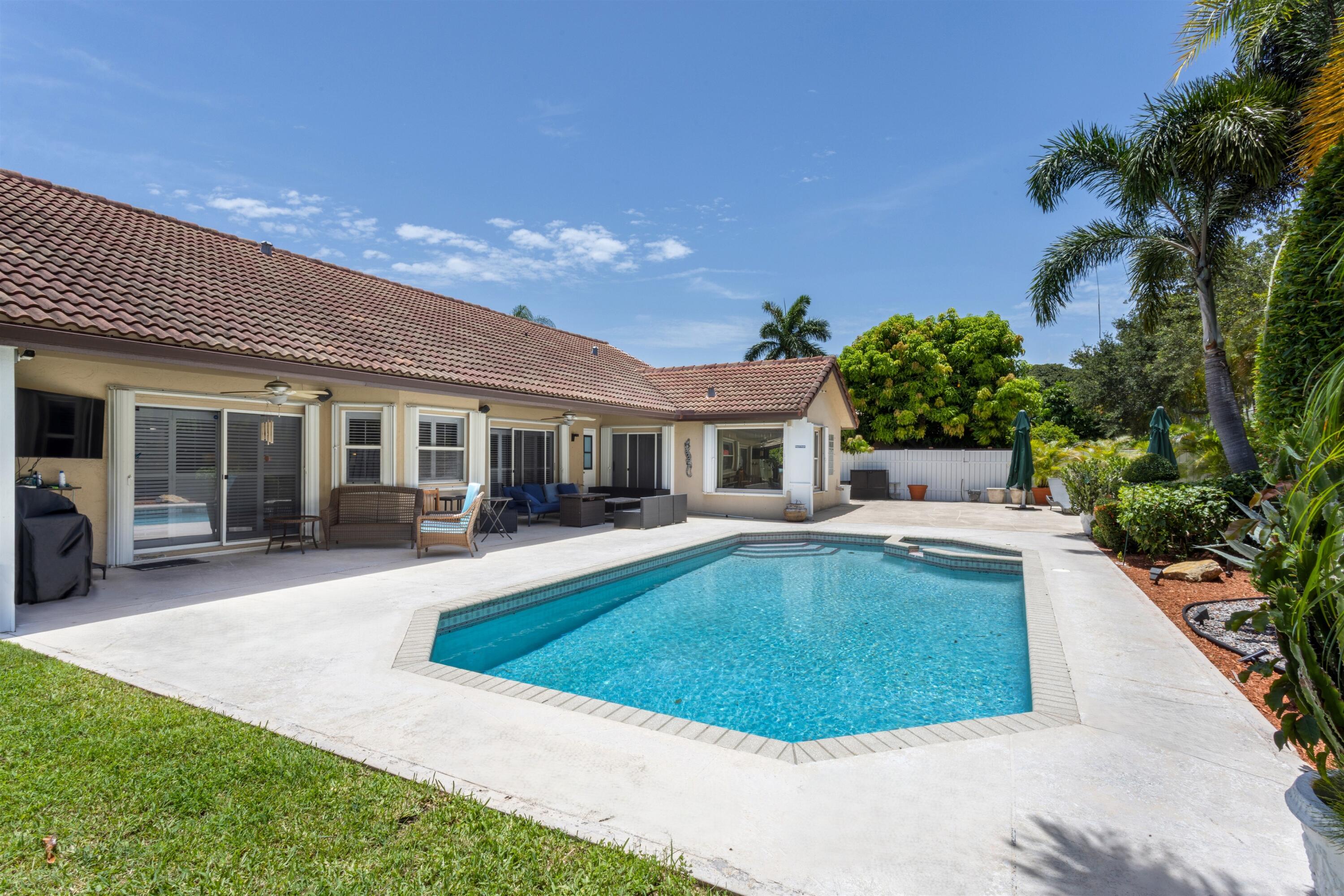 TROPIC ISLE 5TH SEC - Residential
