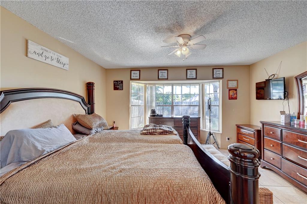 Springtree Lakes 79-12 B - Residential