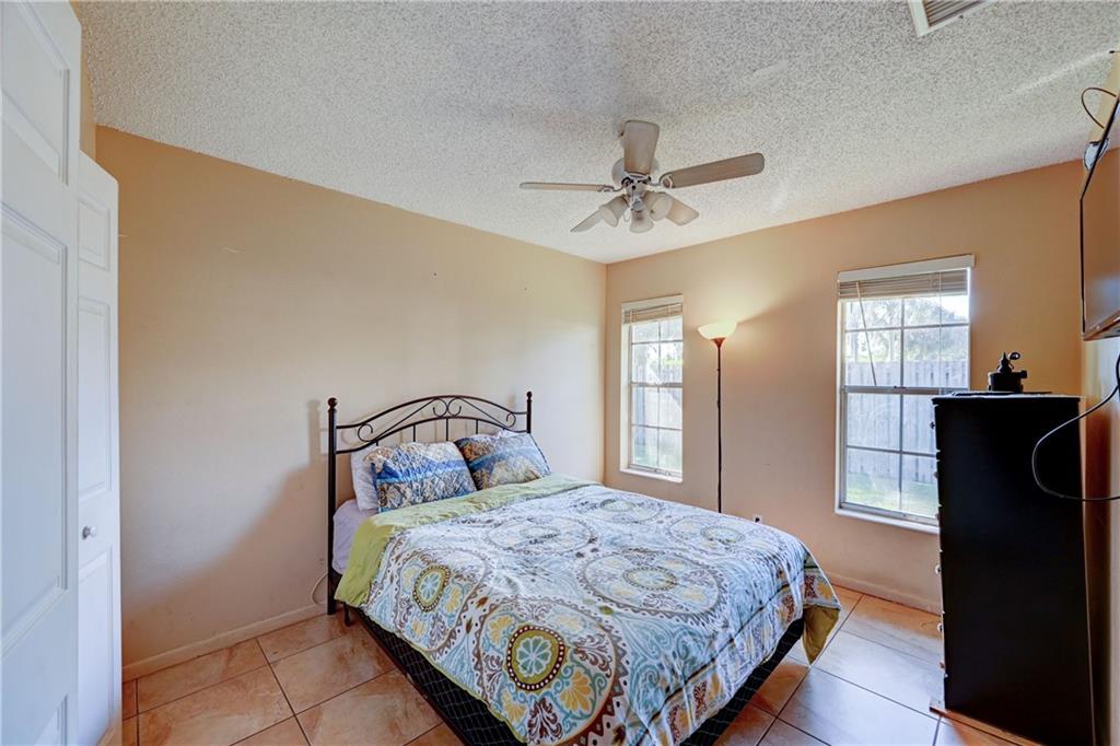 Springtree Lakes 79-12 B - Residential