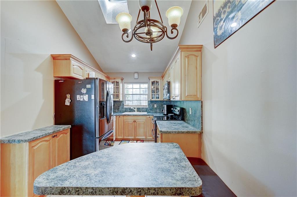 Springtree Lakes 79-12 B - Residential