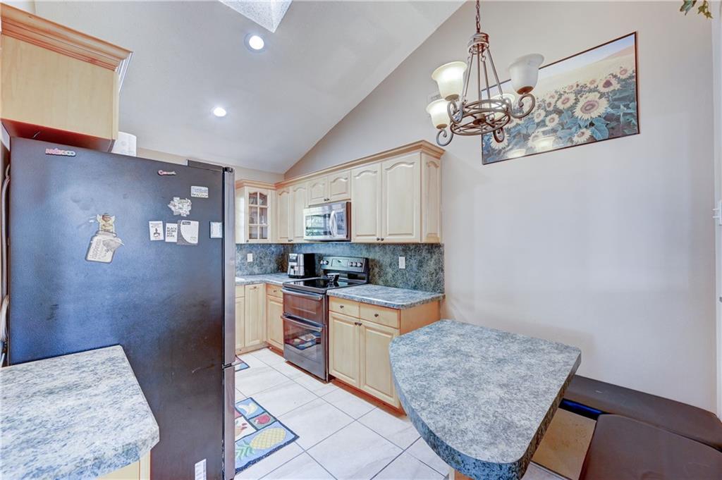 Springtree Lakes 79-12 B - Residential
