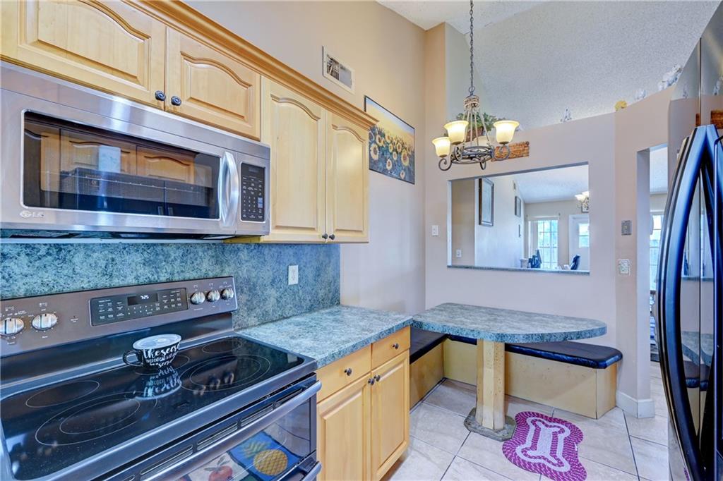 Springtree Lakes 79-12 B - Residential
