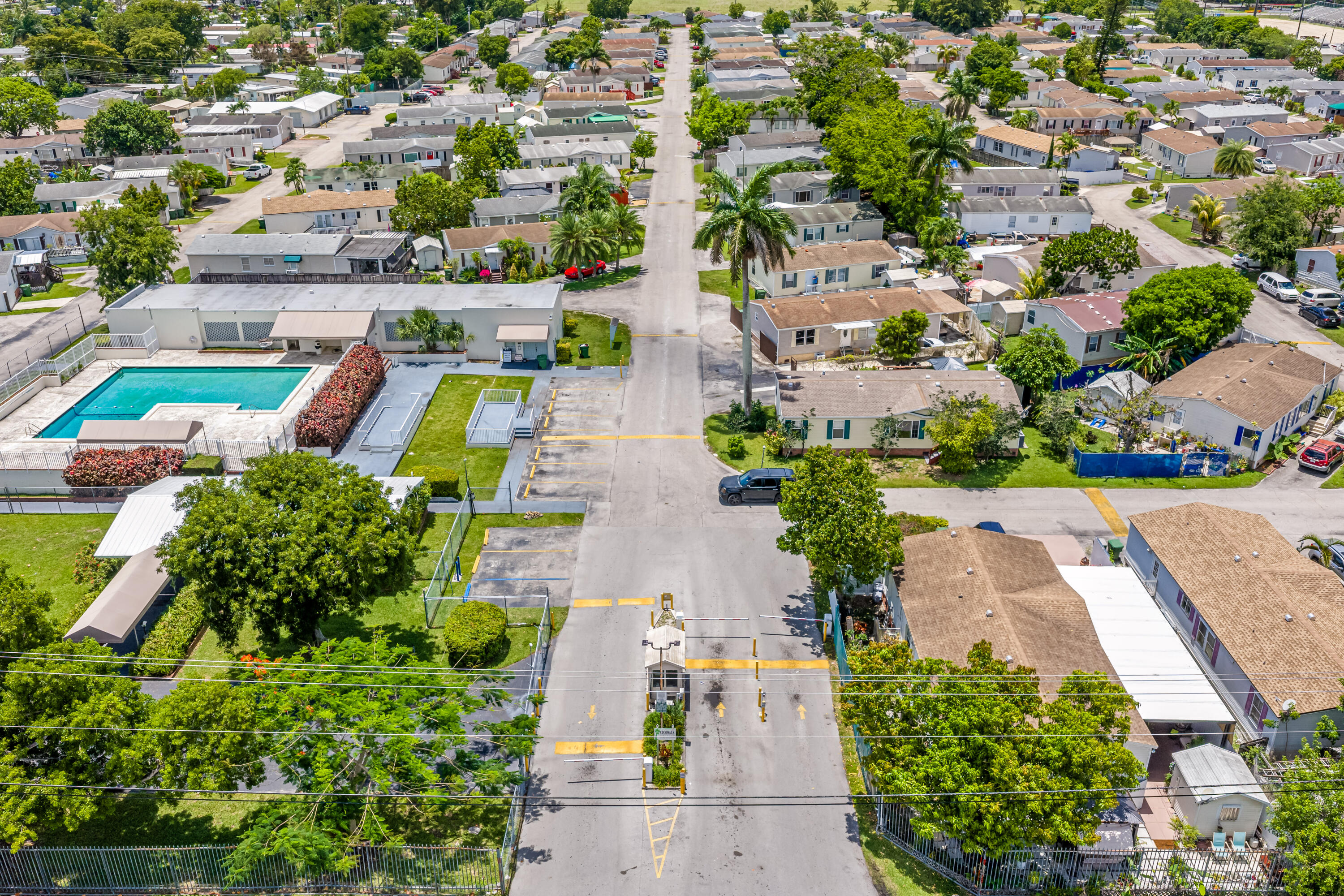 COCOWALK ESTATES - Residential