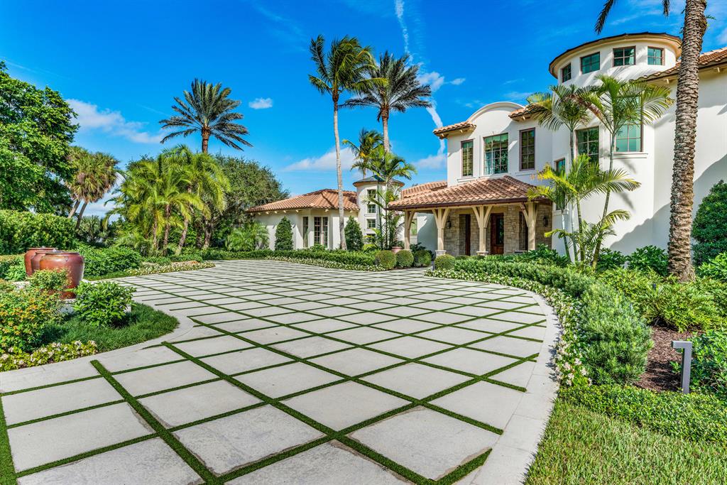 PALM BEACH POINT - Residential