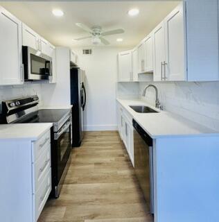 CORNWALL AT CENTURY VILLAGE CONDO - Residential Lease