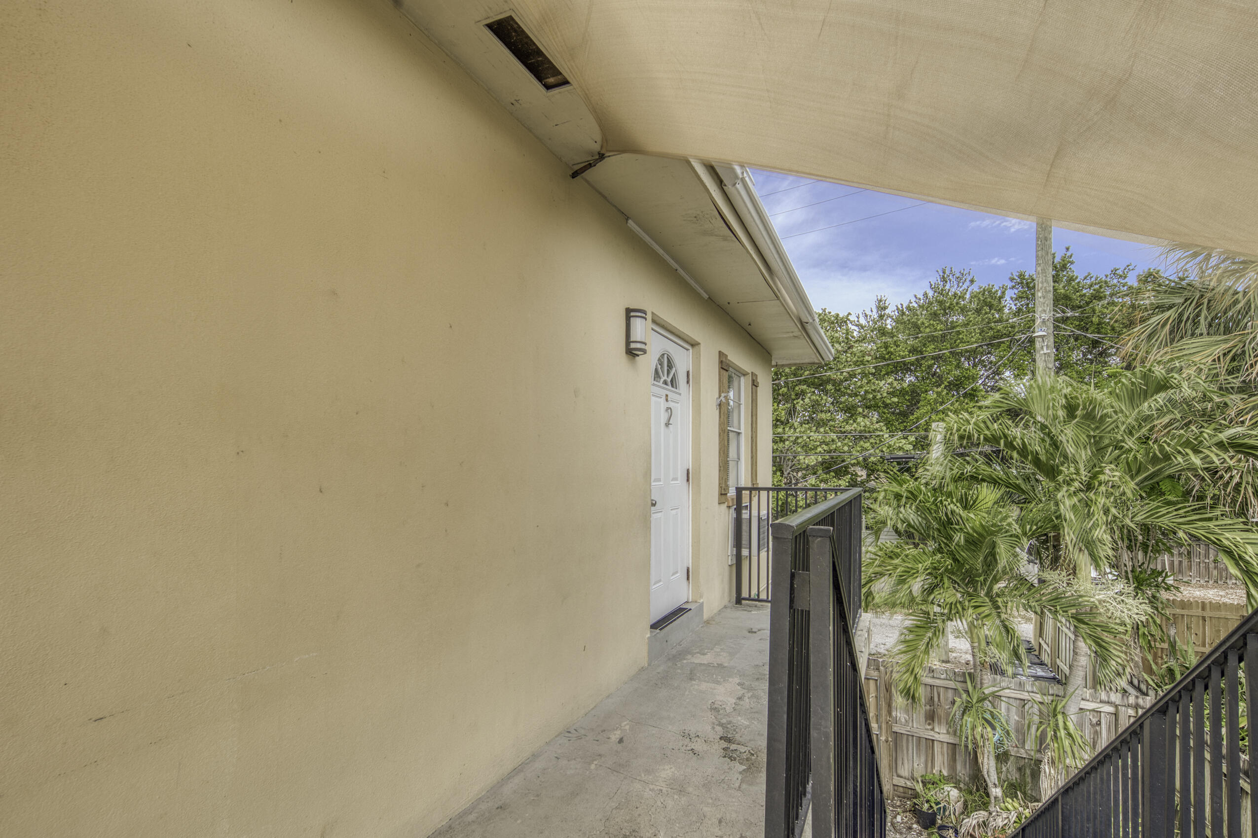 LAKE WORTH TOWN OF - Residential Lease