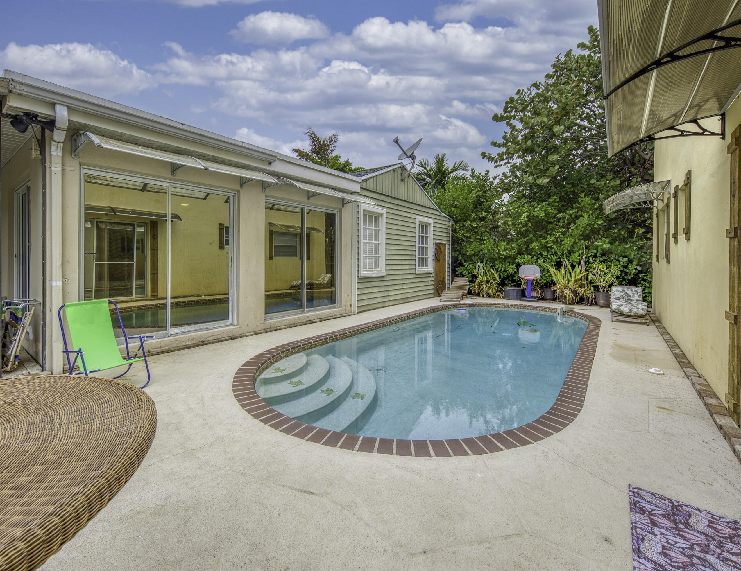 LAKE WORTH TOWN OF - Residential Lease