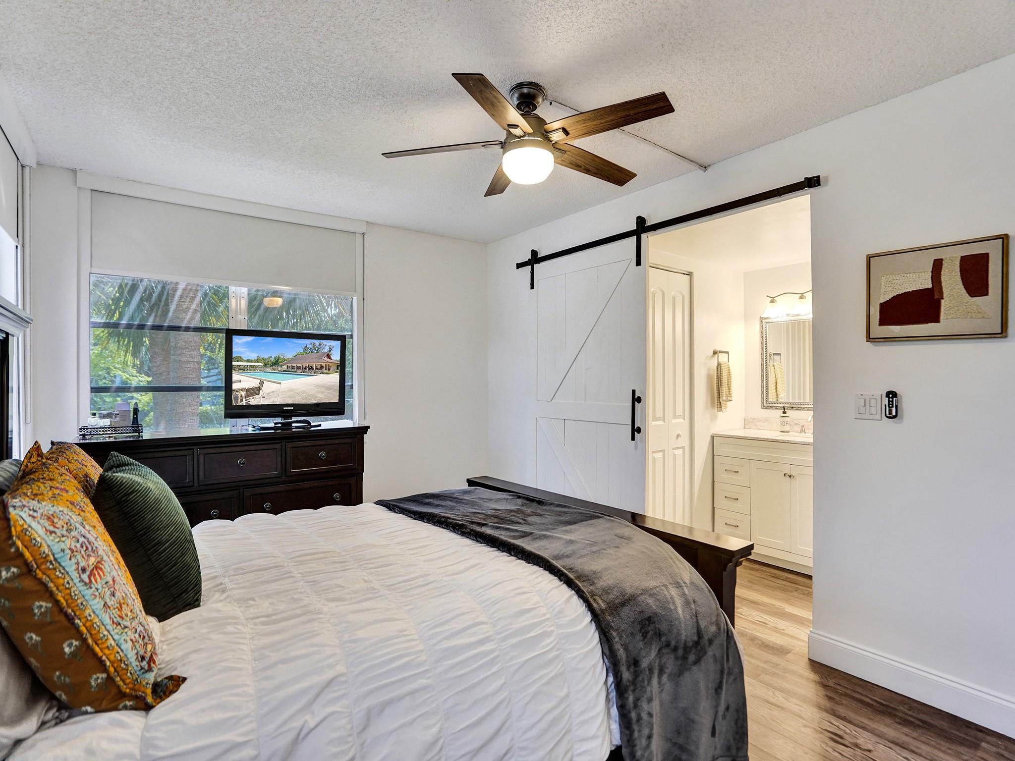 SABAL PALM - Residential