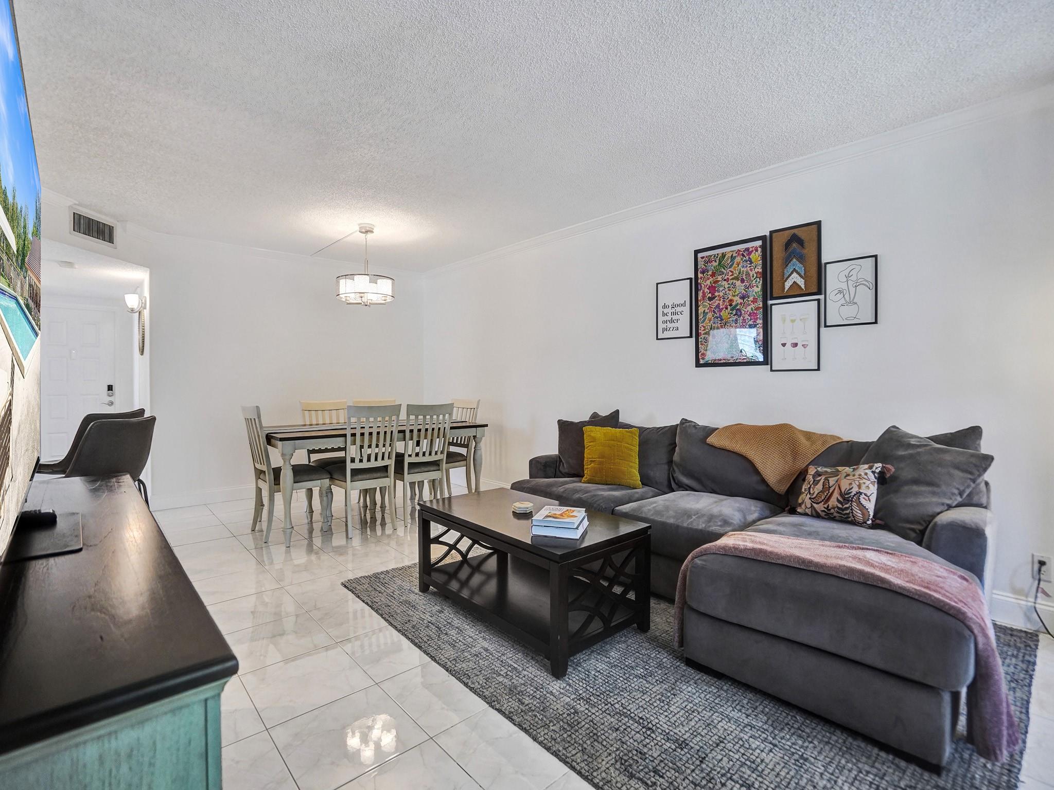 SABAL PALM - Residential