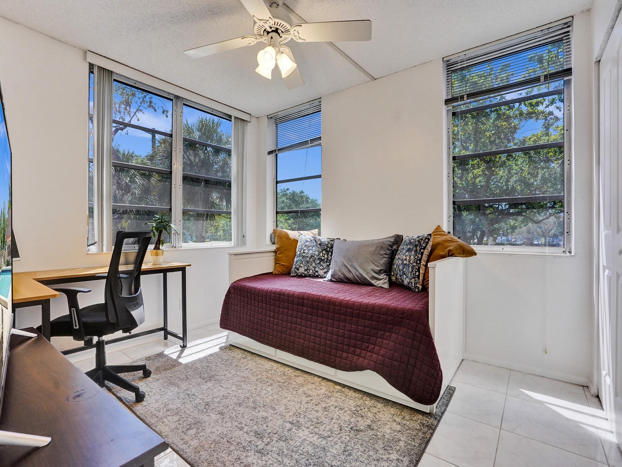 SABAL PALM - Residential