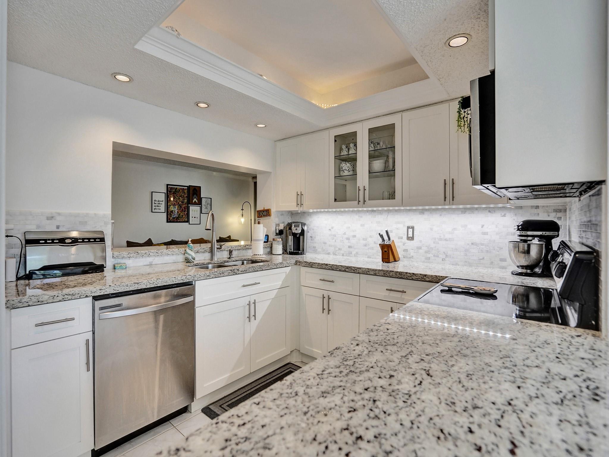 SABAL PALM - Residential
