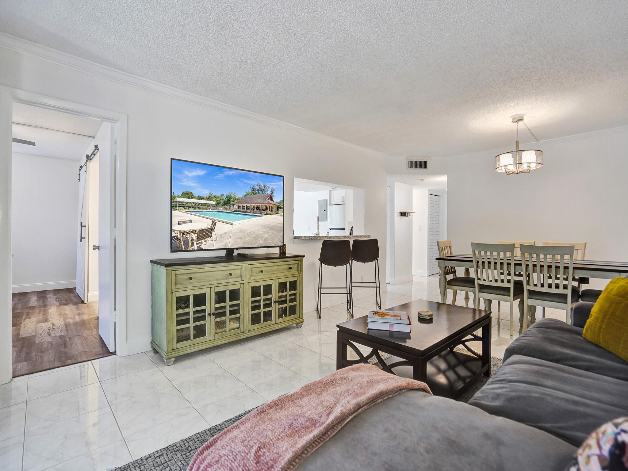 SABAL PALM - Residential