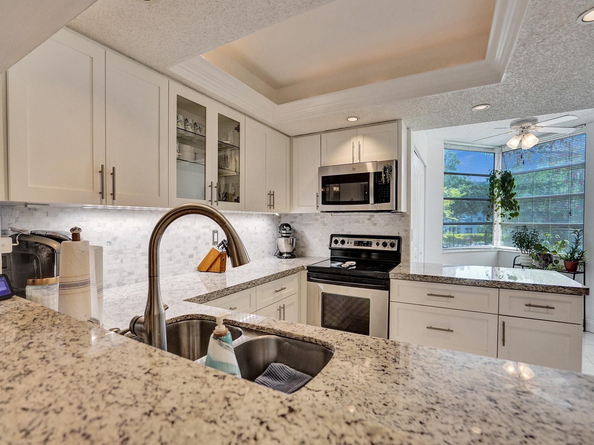 SABAL PALM - Residential
