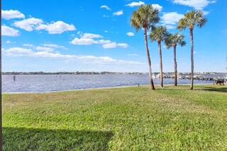 CIRCLE BAY YACHT CLUB CONDO - Residential