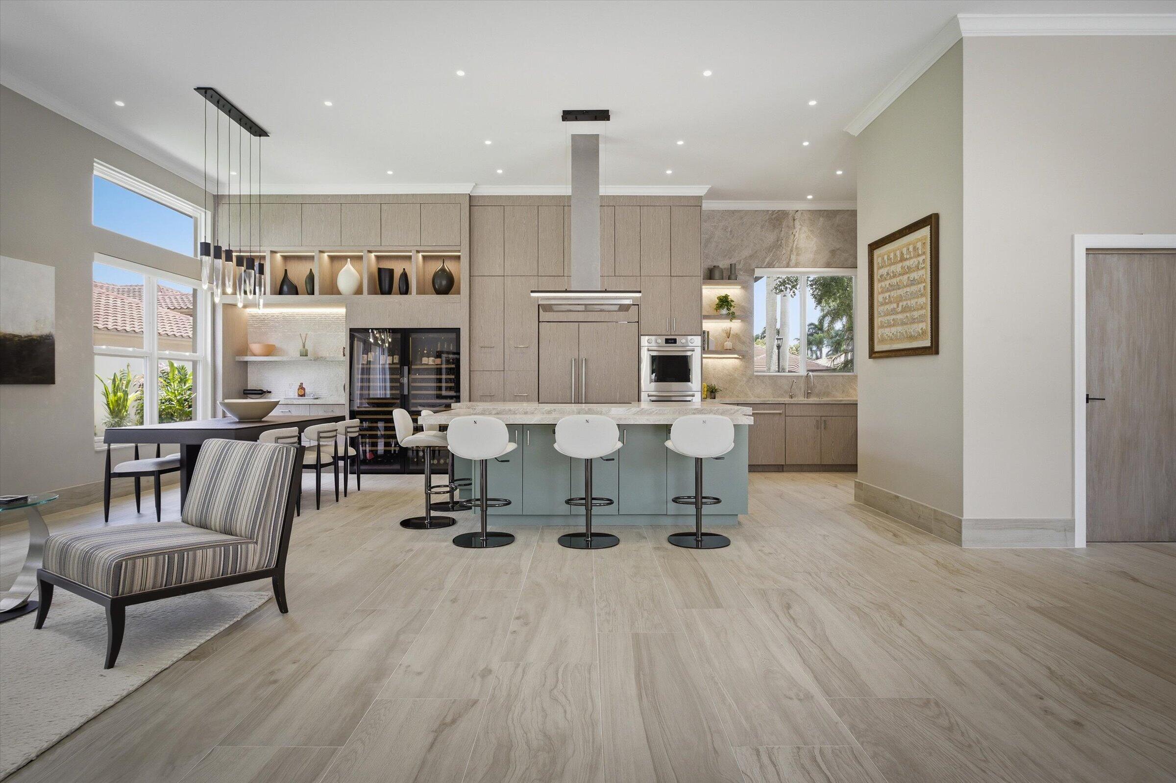 WESTON HILLS COUNTRY CLUB - Residential